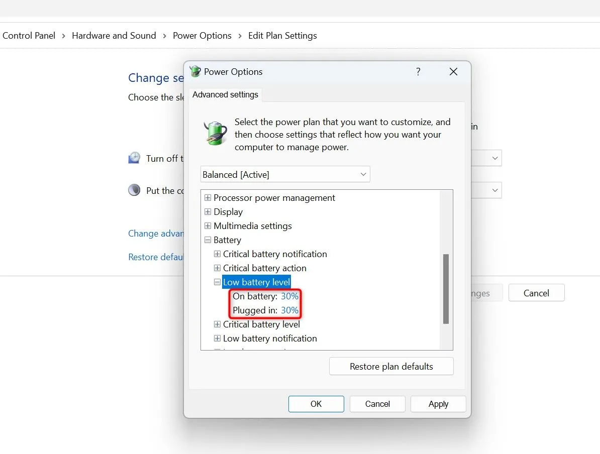 Cấu hình phần trăm pin cho cảnh báo pin yếu trong Power Options trên Windows 11