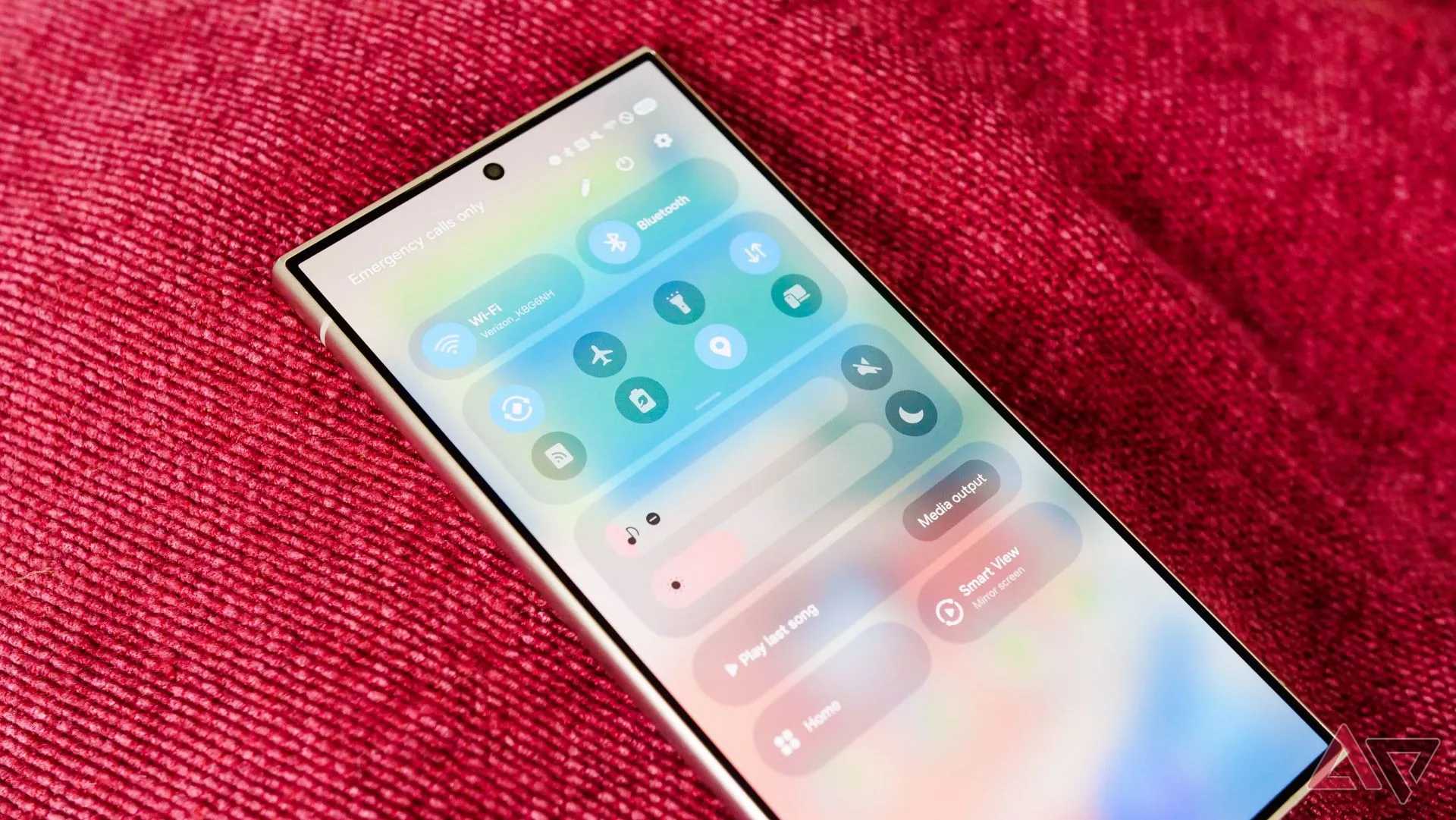 Rò rỉ: Google Pixel 10 ‘Chắc Chắn’ Có Qi2 Từ Tính, Đánh Bại MagSafe?