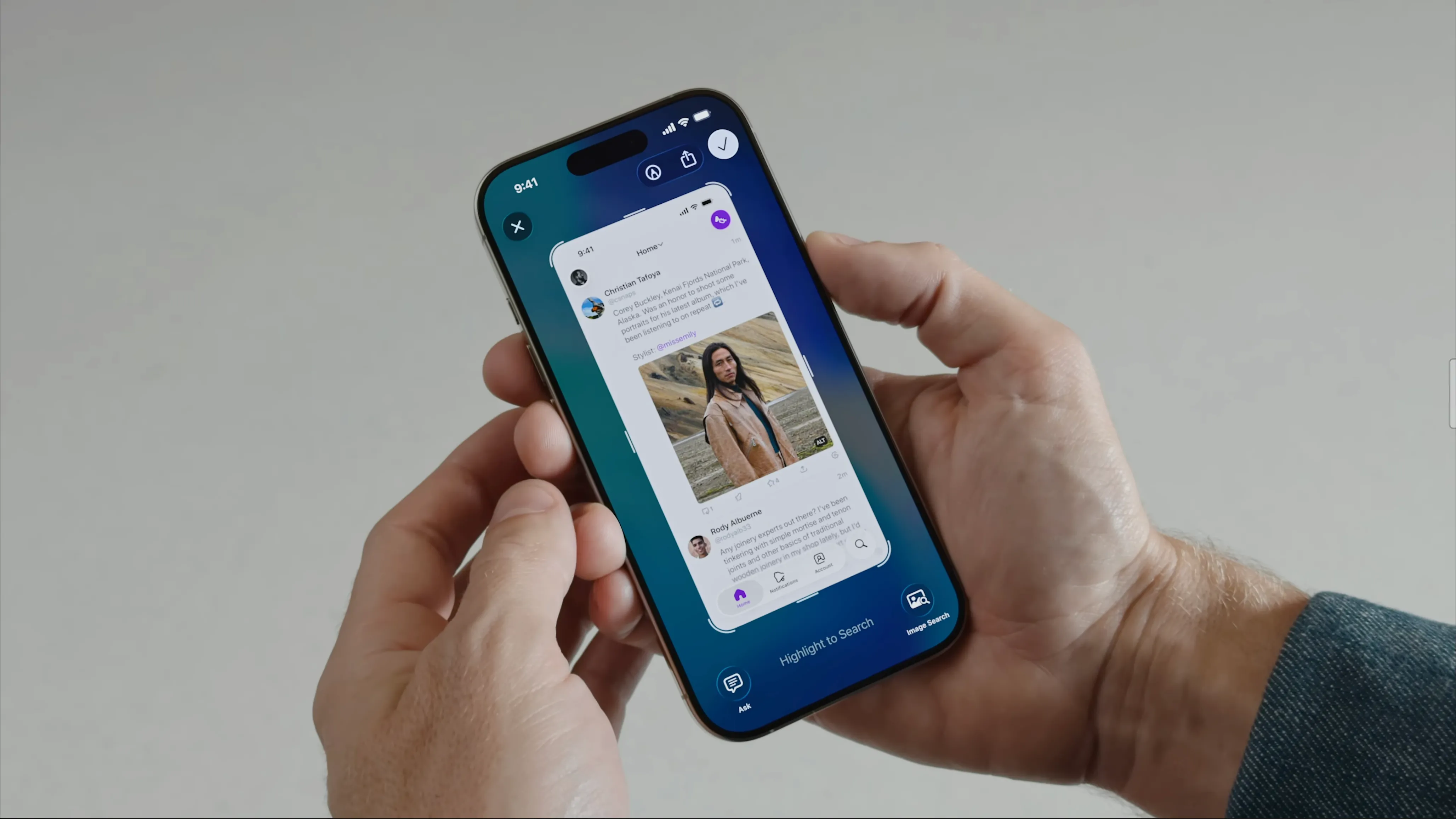 Menu tùy chọn Visual Intelligence và &quot;Hỏi ChatGPT&quot; khi chụp ảnh màn hình trên iOS 26