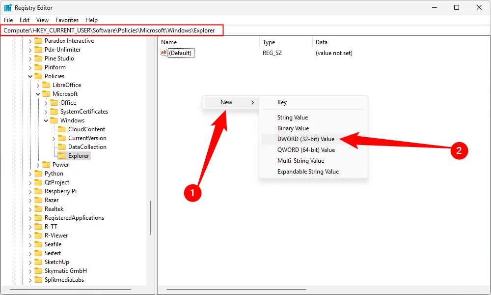 Thao tác tạo giá trị DWORD (32-bit) mới tên DisableSearchBoxSuggestions trong khóa Explorer