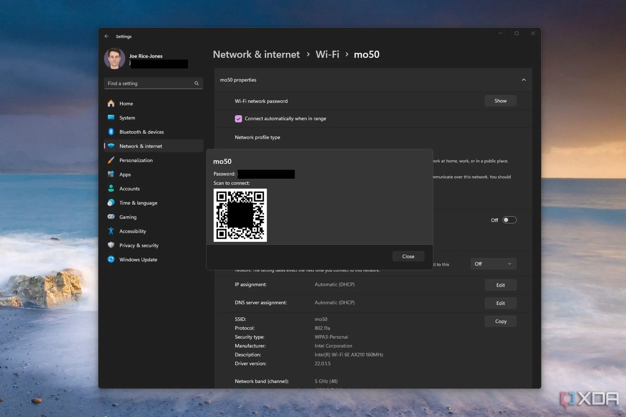 Ảnh chụp màn hình menu Wi-Fi trong Windows 11 hiển thị mã QR để chia sẻ mật khẩu mạng không dây nhanh chóng