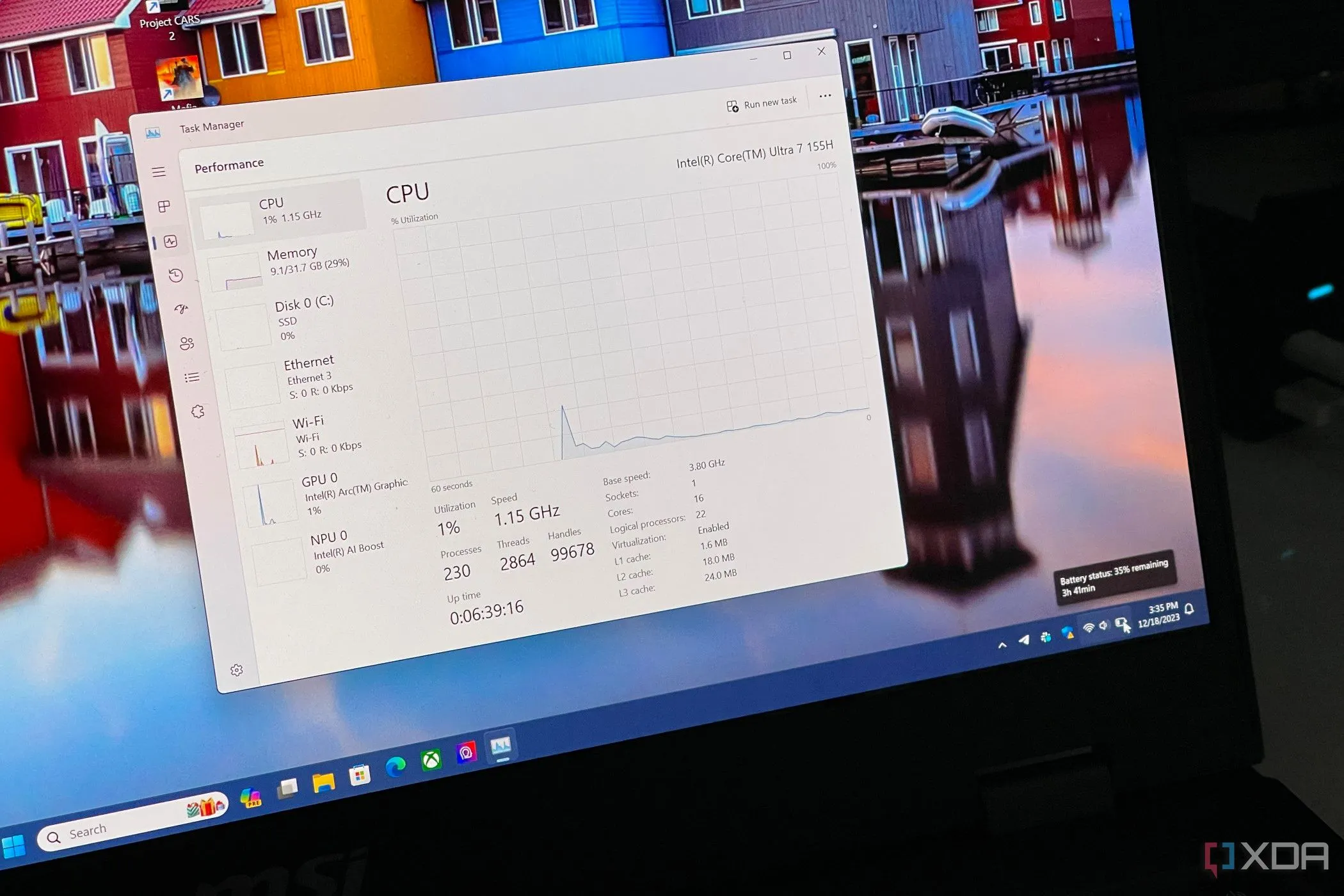 Chức năng giám sát hiệu suất và thời lượng pin trong giao diện Task Manager của Windows.