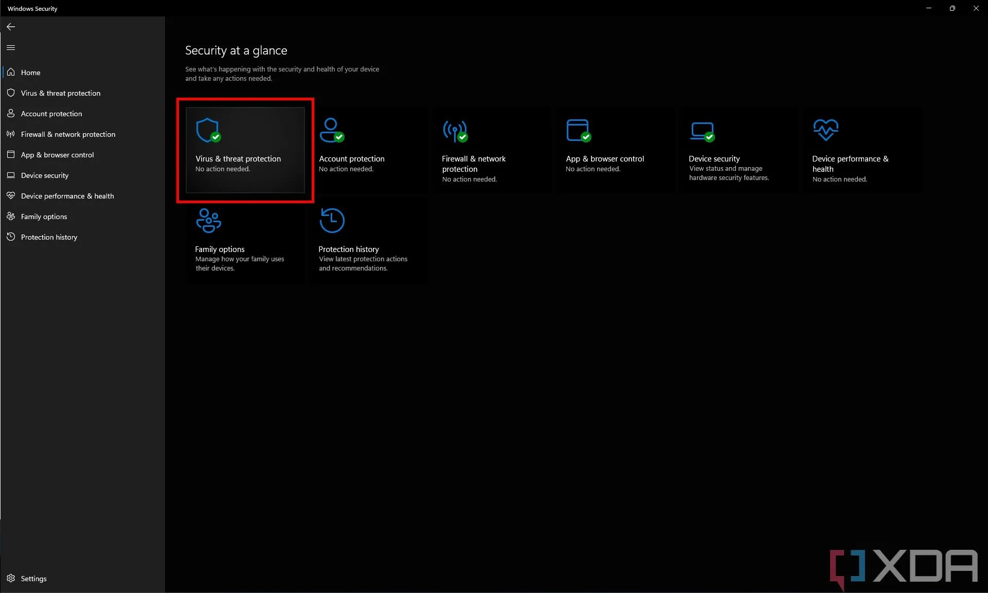 Giao diện ứng dụng Bảo mật Windows (Windows Security) với tùy chọn "Bảo vệ khỏi virus & mối đe dọa" được làm nổi bật.