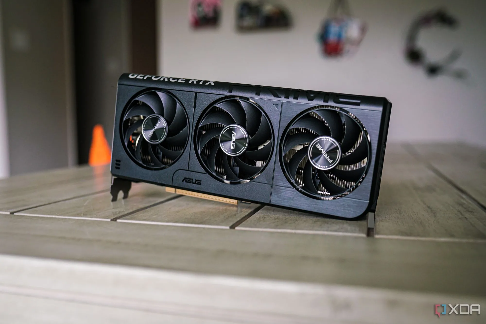 Ảnh cận cảnh card đồ họa Nvidia GeForce RTX