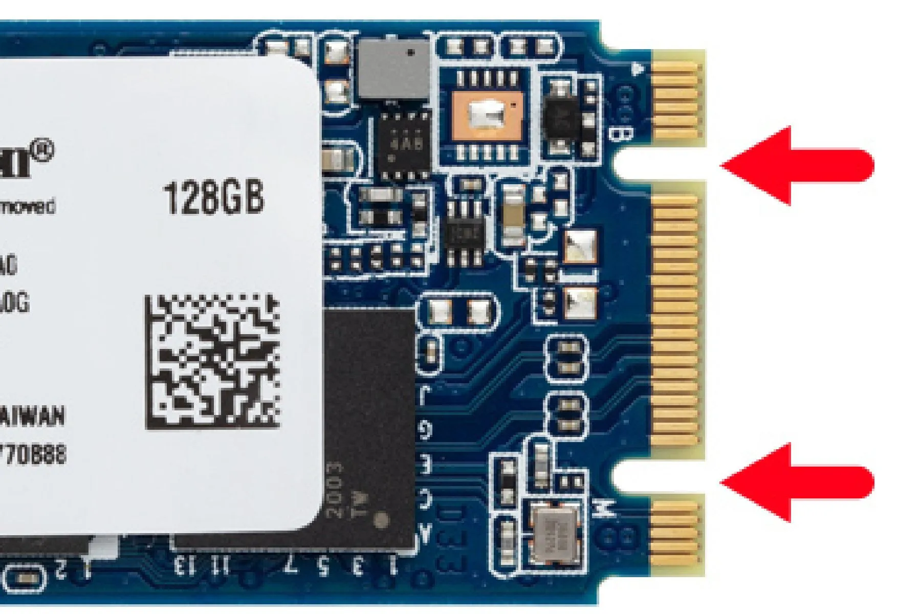 Ảnh cận cảnh SSD M.2 SATA với các mũi tên chỉ vào vị trí B key và M key, giúp phân biệt các chuẩn keying