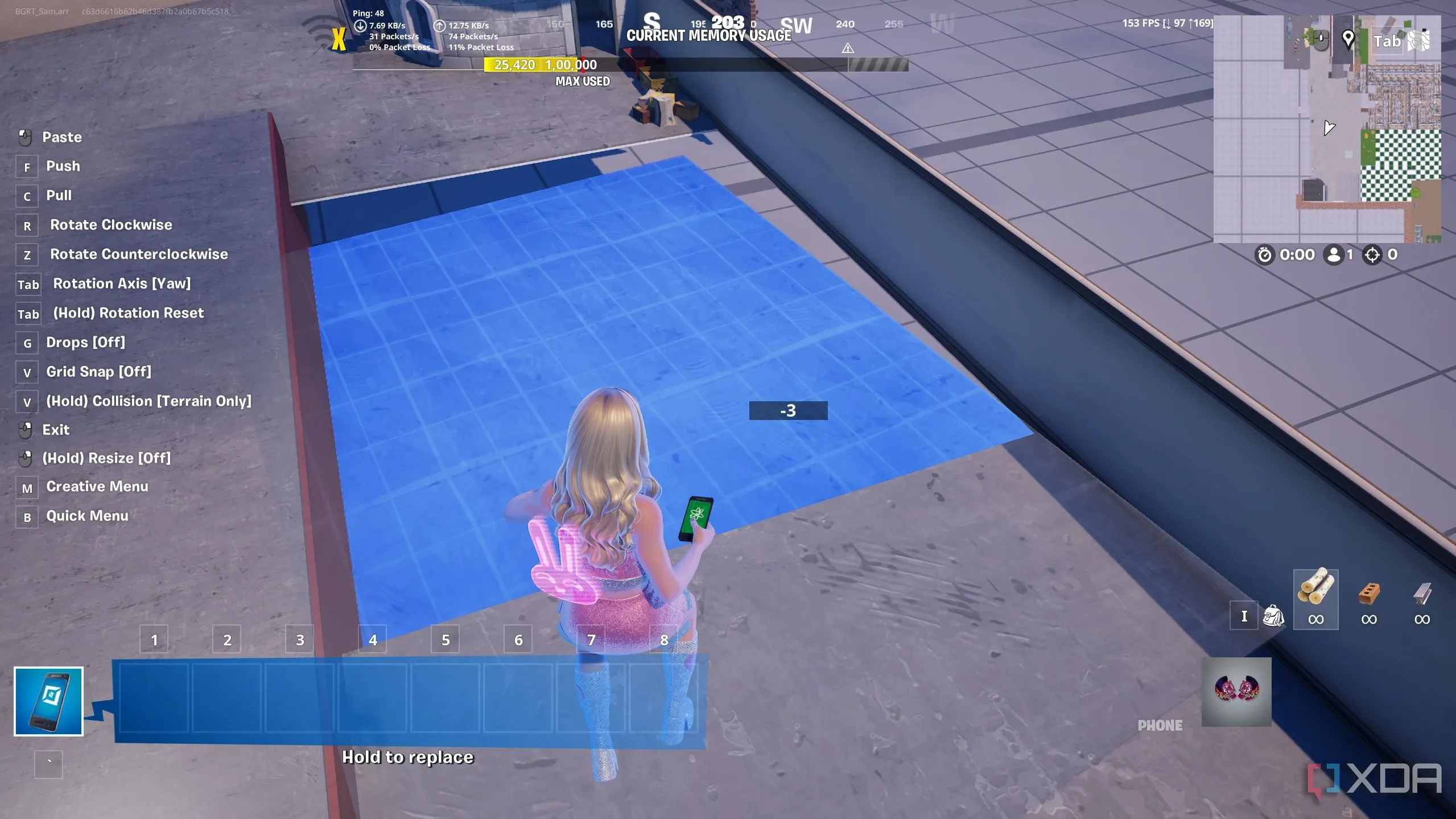 Ảnh chụp màn hình bản đồ Fortnite đang trong quá trình xây dựng, với các sàn nhà bị lệch trong chế độ Sáng tạo.