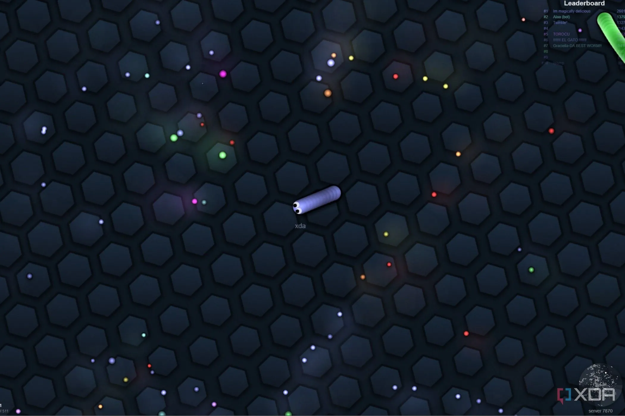 Ảnh chụp màn hình game Slither.io, phiên bản hiện đại của trò rắn săn mồi cổ điển có thể chơi trực tuyến.
