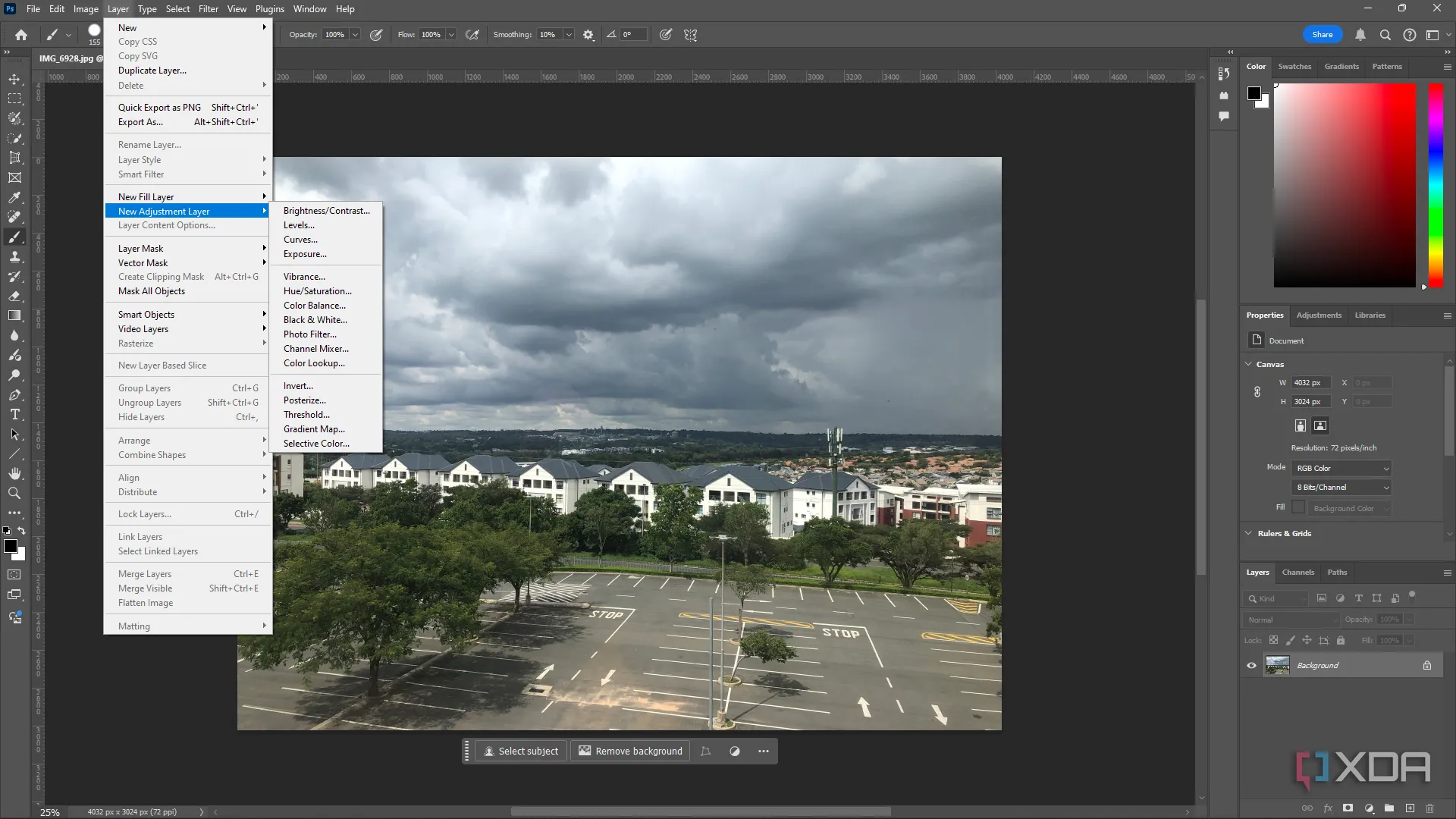 Ảnh phong cảnh được mở trong Photoshop với menu Layers hiển thị, minh họa sự phức tạp của phần mềm