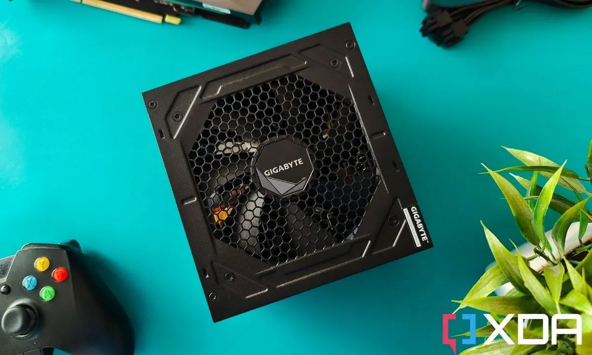 Bộ nguồn Gigabyte UD850GM, minh họa một trong những vụ bê bối phần cứng PC gần đây