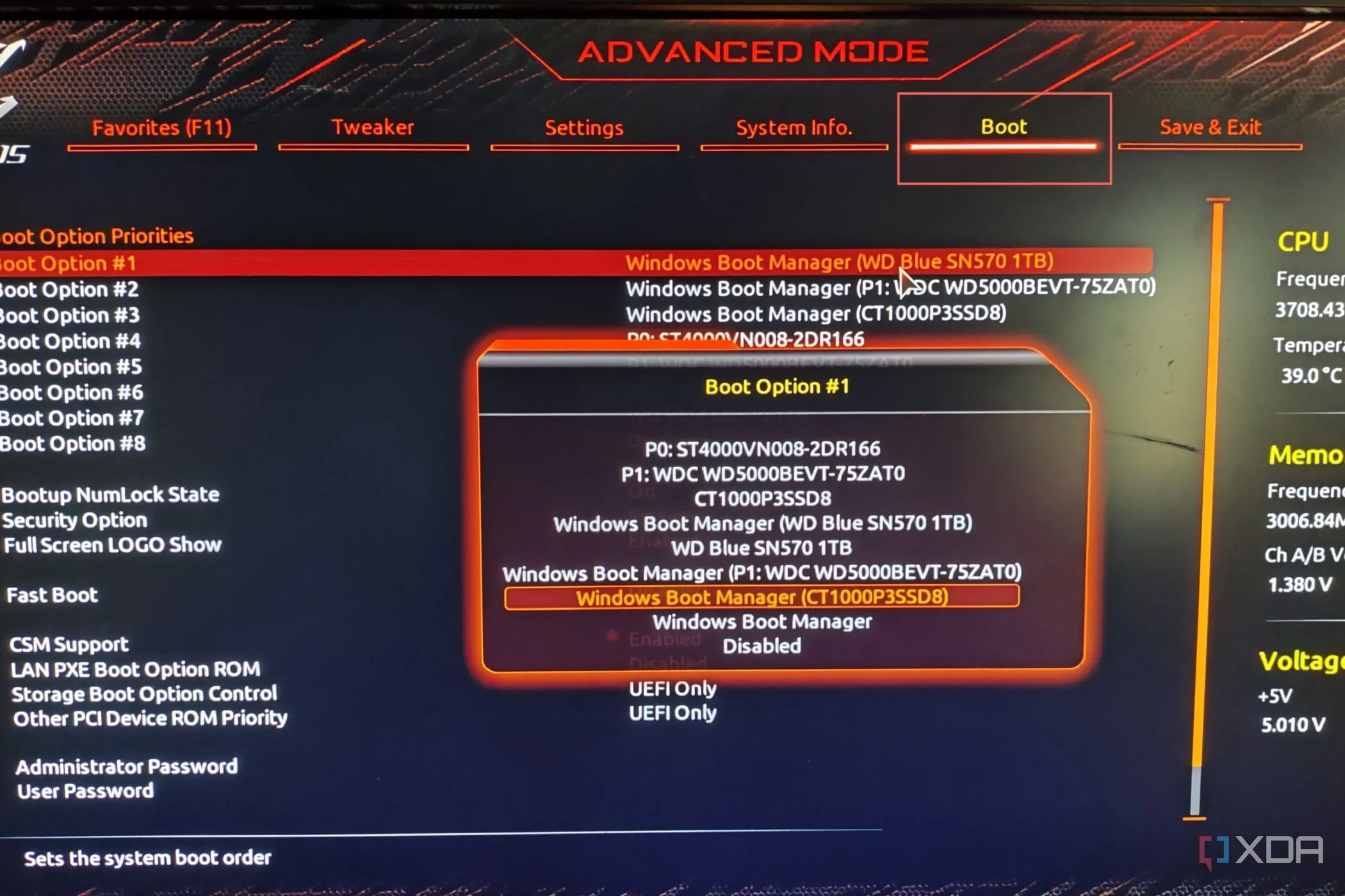 Cài đặt khởi động trong BIOS/UEFI, có thể truy cập bằng PowerShell