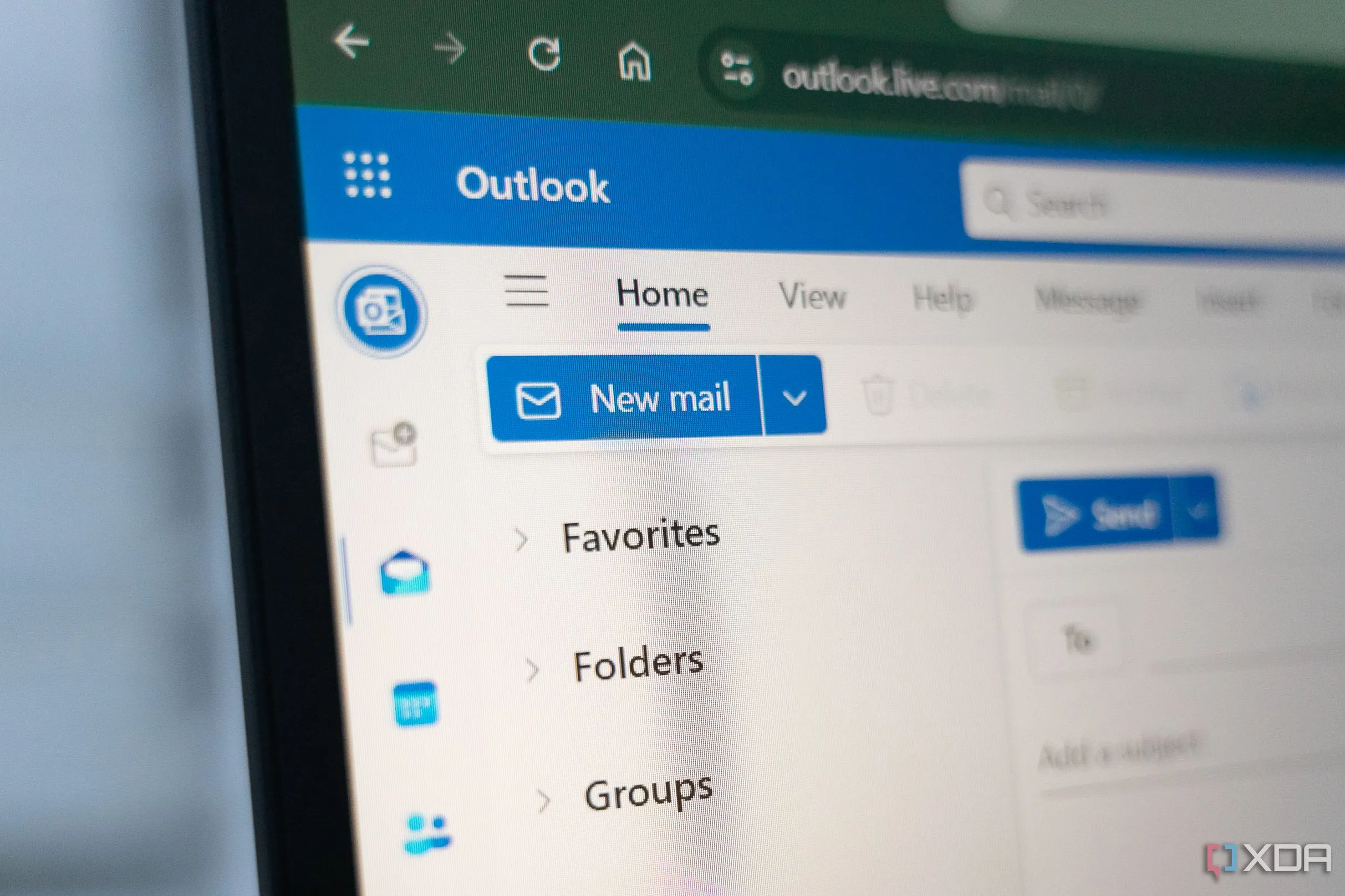 Cận cảnh ứng dụng Microsoft Outlook trên Windows 11