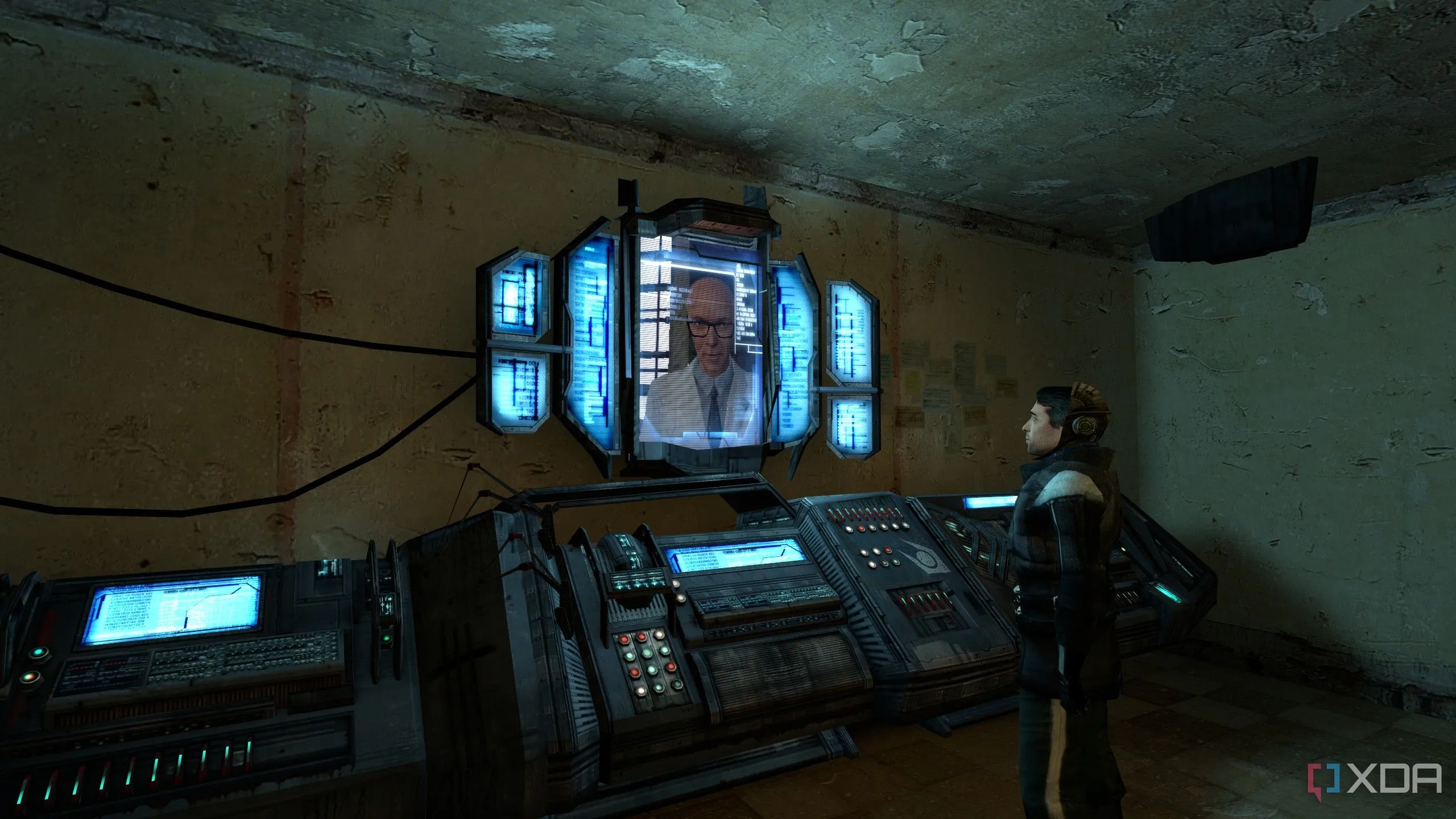 Cảnh mở đầu game Half-Life 2 với môi trường đô thị và nhân vật G-Man