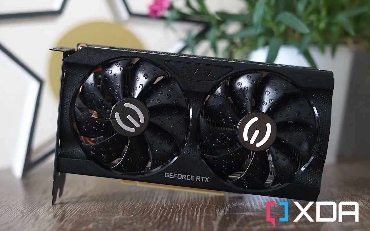Card đồ họa EVGA NVIDIA RTX 3060, tượng trưng cho việc kéo dài tuổi thọ GPU hiện có thông qua Resizable BAR