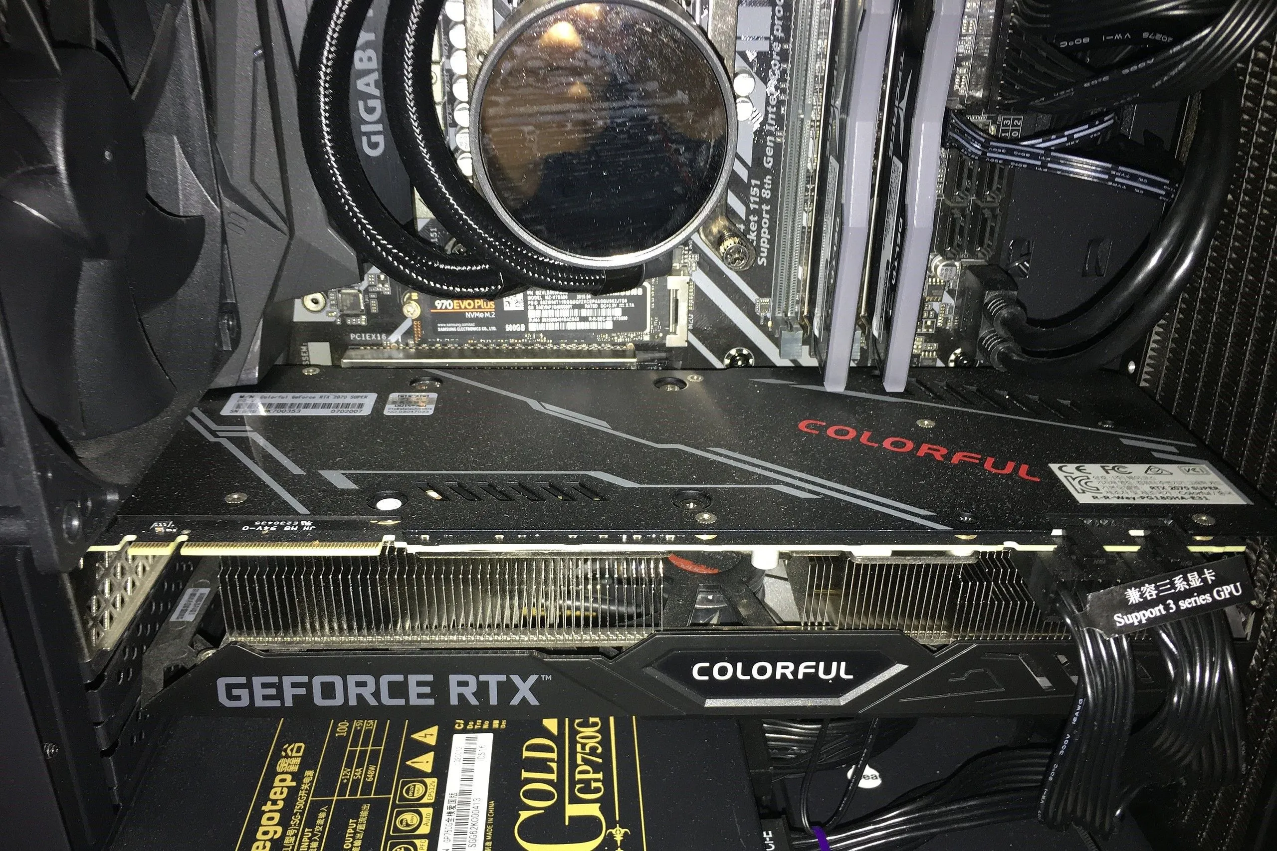 Card đồ họa tầm trung đến cao cấp, đại diện cho GPU dòng RTX 30 và RX 6000 vẫn còn hiệu quả