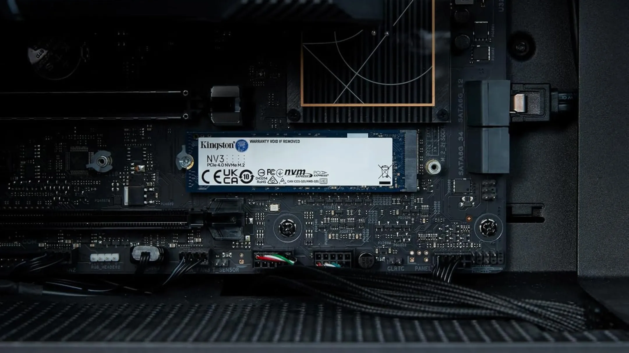 Chi tiết ổ cứng Kingston NV3 1TB M.2 NVMe với thiết kế nhỏ gọn