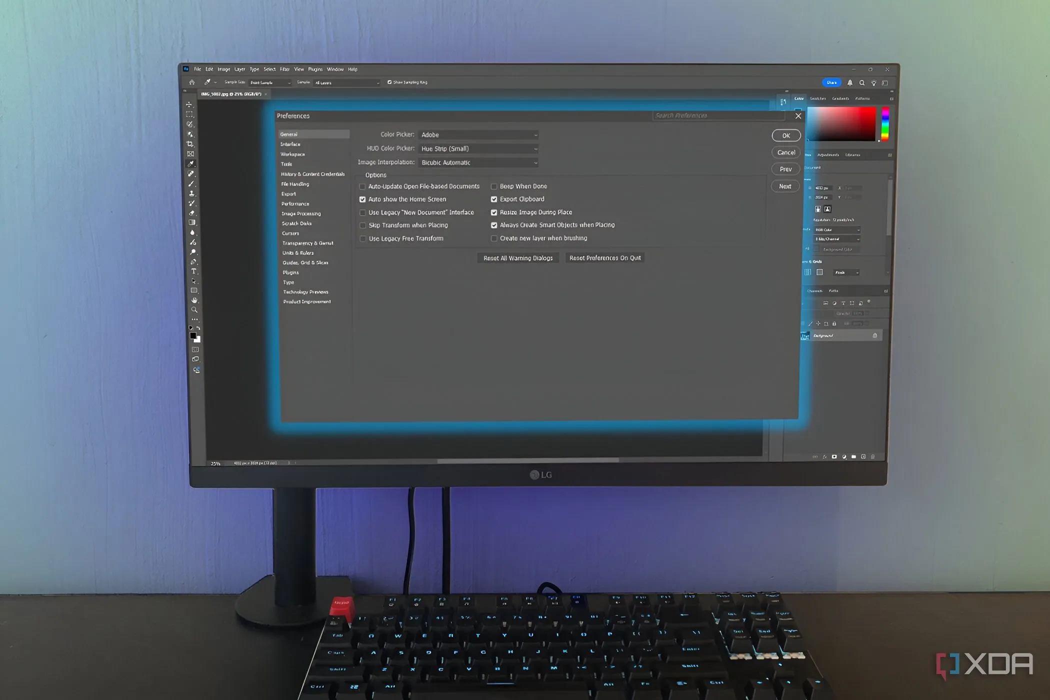 Cửa sổ cài đặt tùy chọn (Preferences) của Photoshop trên máy tính để bàn