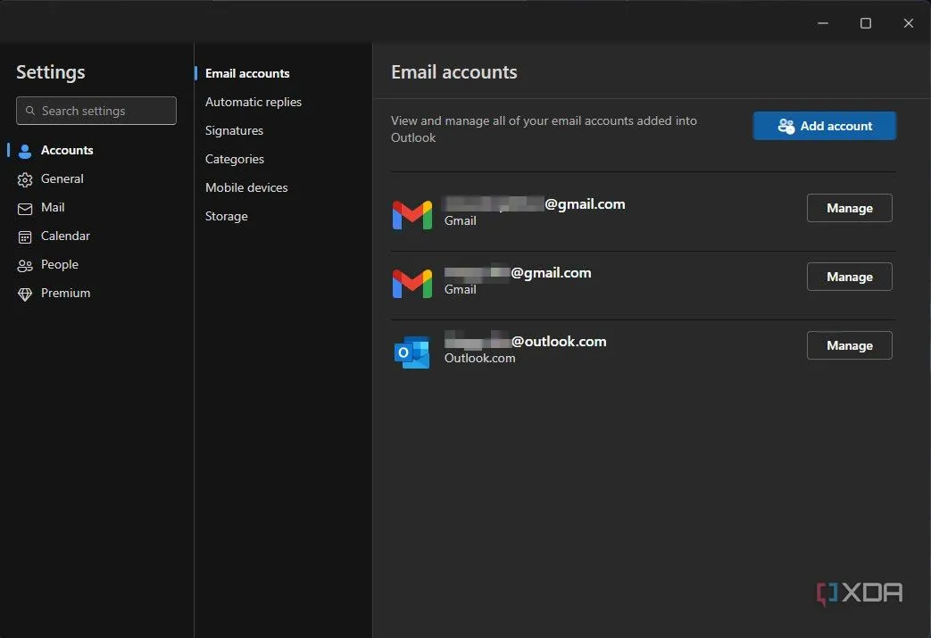Danh sách tài khoản email và tùy chọn Quản lý trong Outlook