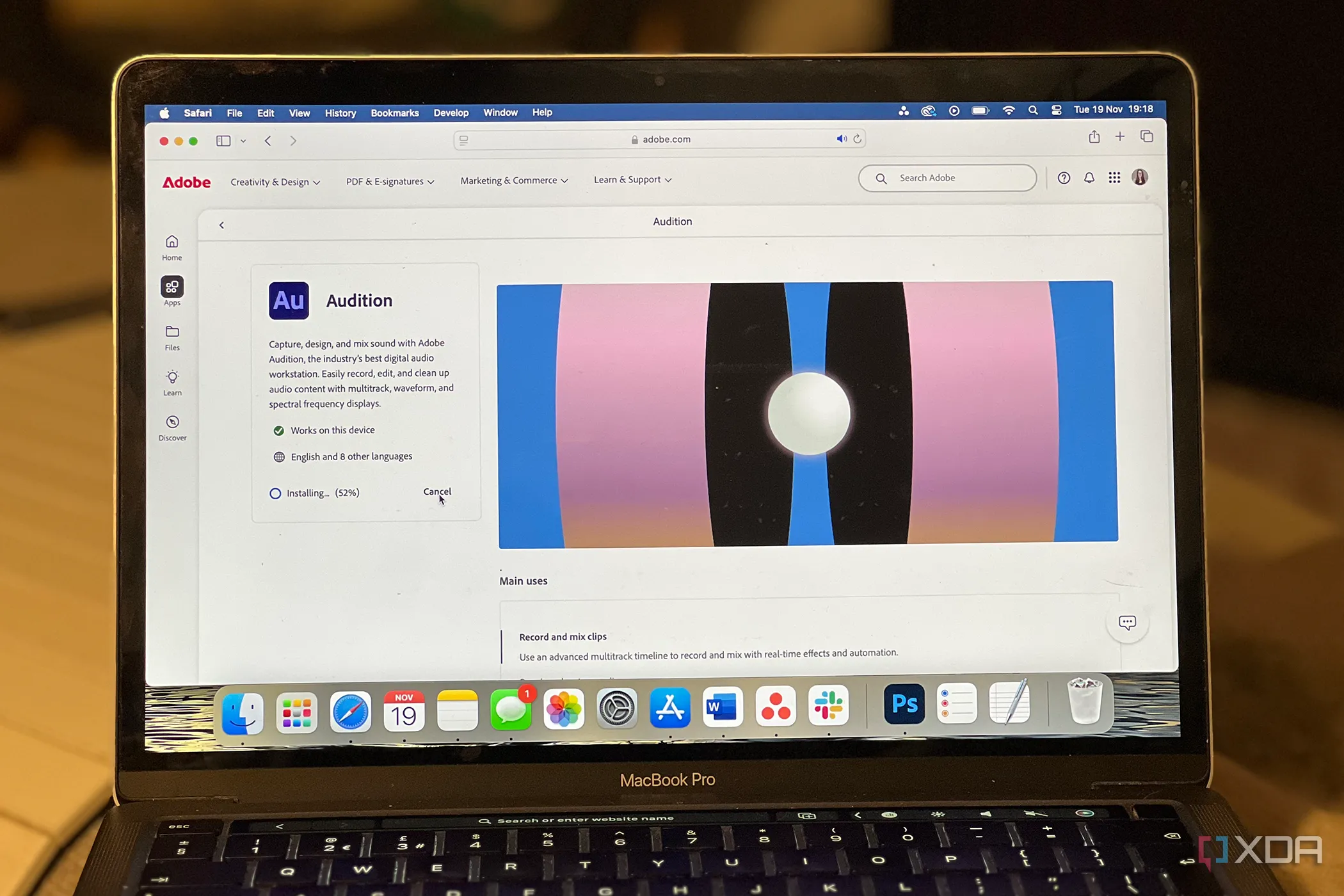 Giao diện Adobe Audition trên MacBook, một phần mềm chỉnh sửa âm thanh chuyên nghiệp