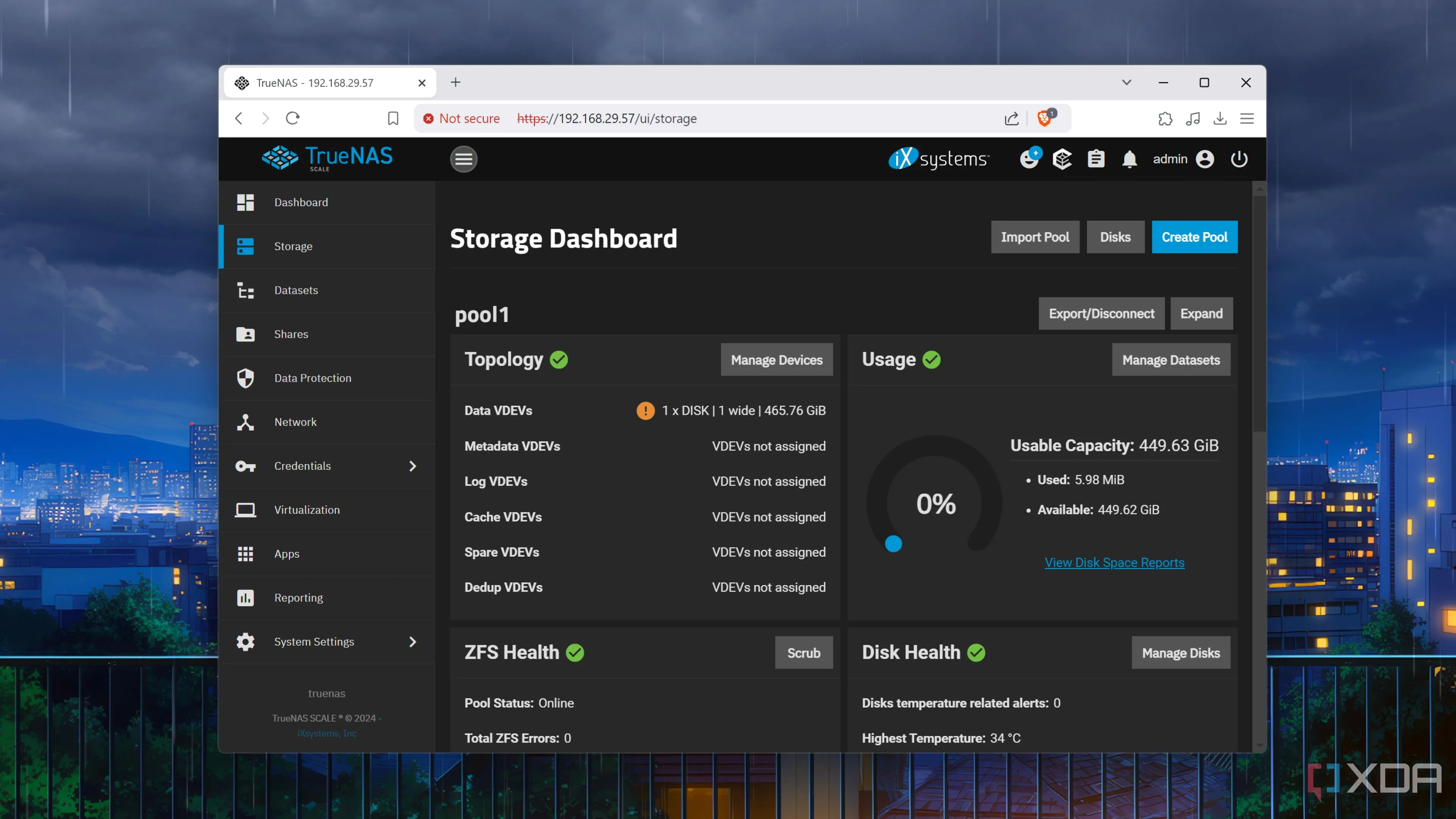 Giao diện bảng điều khiển lưu trữ (Storage Dashboard) trên TrueNAS Scale hiển thị các ổ đĩa và pool lưu trữ, là nền tảng cho việc tạo NFS share để sao lưu Proxmox.