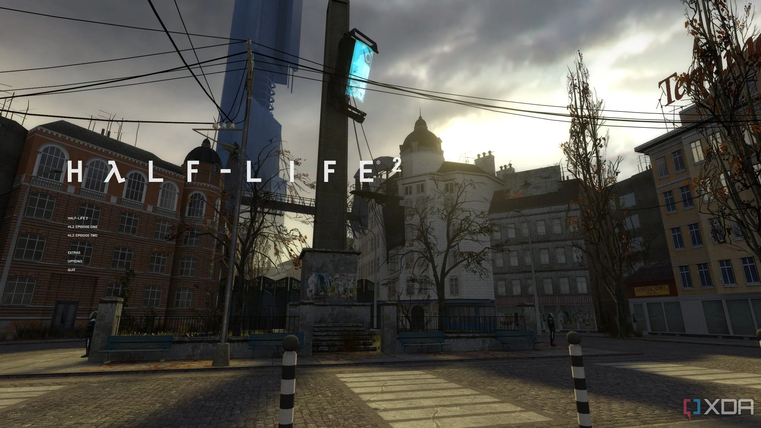 Giao diện chính Half-Life 2 với biểu tượng Alyx Vance và Gordon Freeman, gợi nhớ trải nghiệm game FPS kinh điển của Valve.