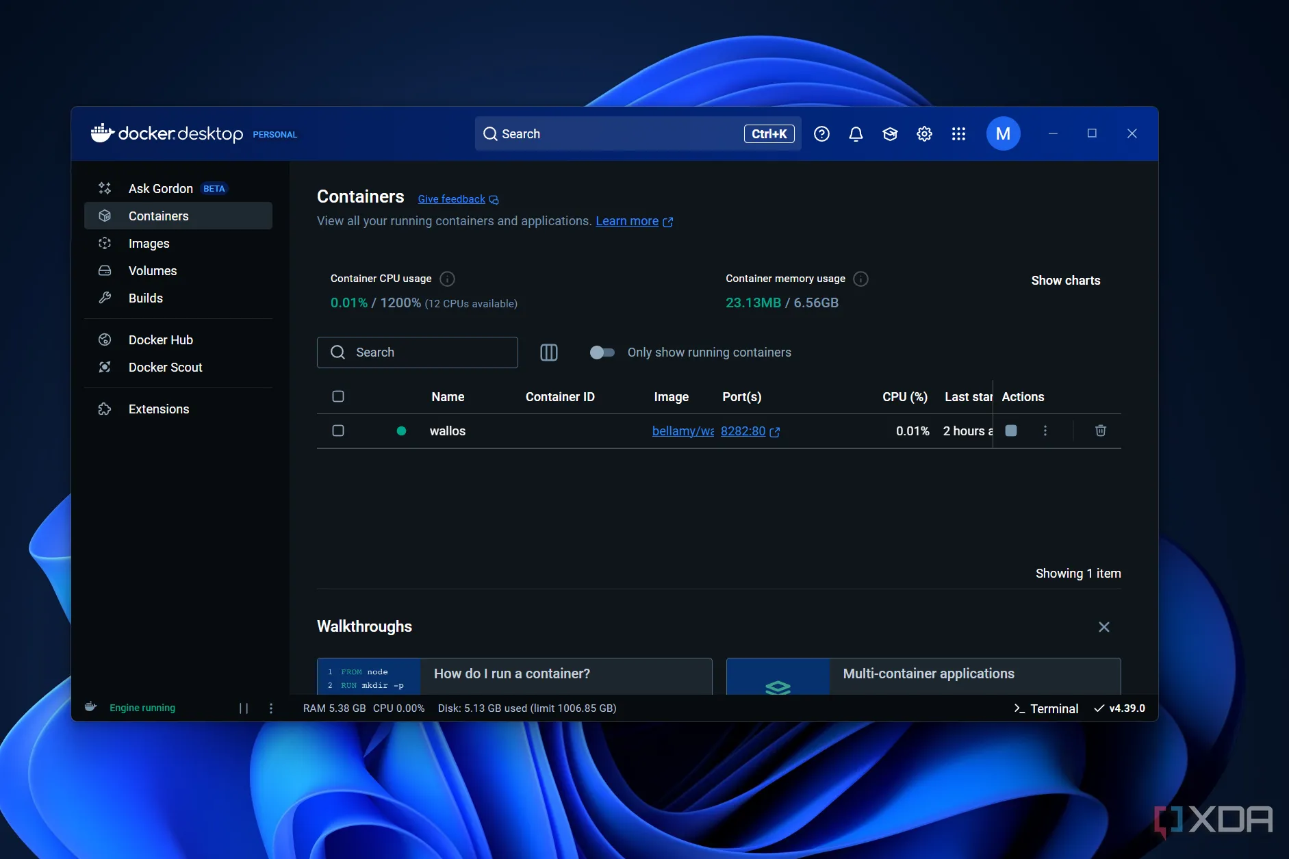 Giao diện Docker Desktop hiển thị một container Wallos đang chạy, minh họa việc khởi động ứng dụng dễ dàng