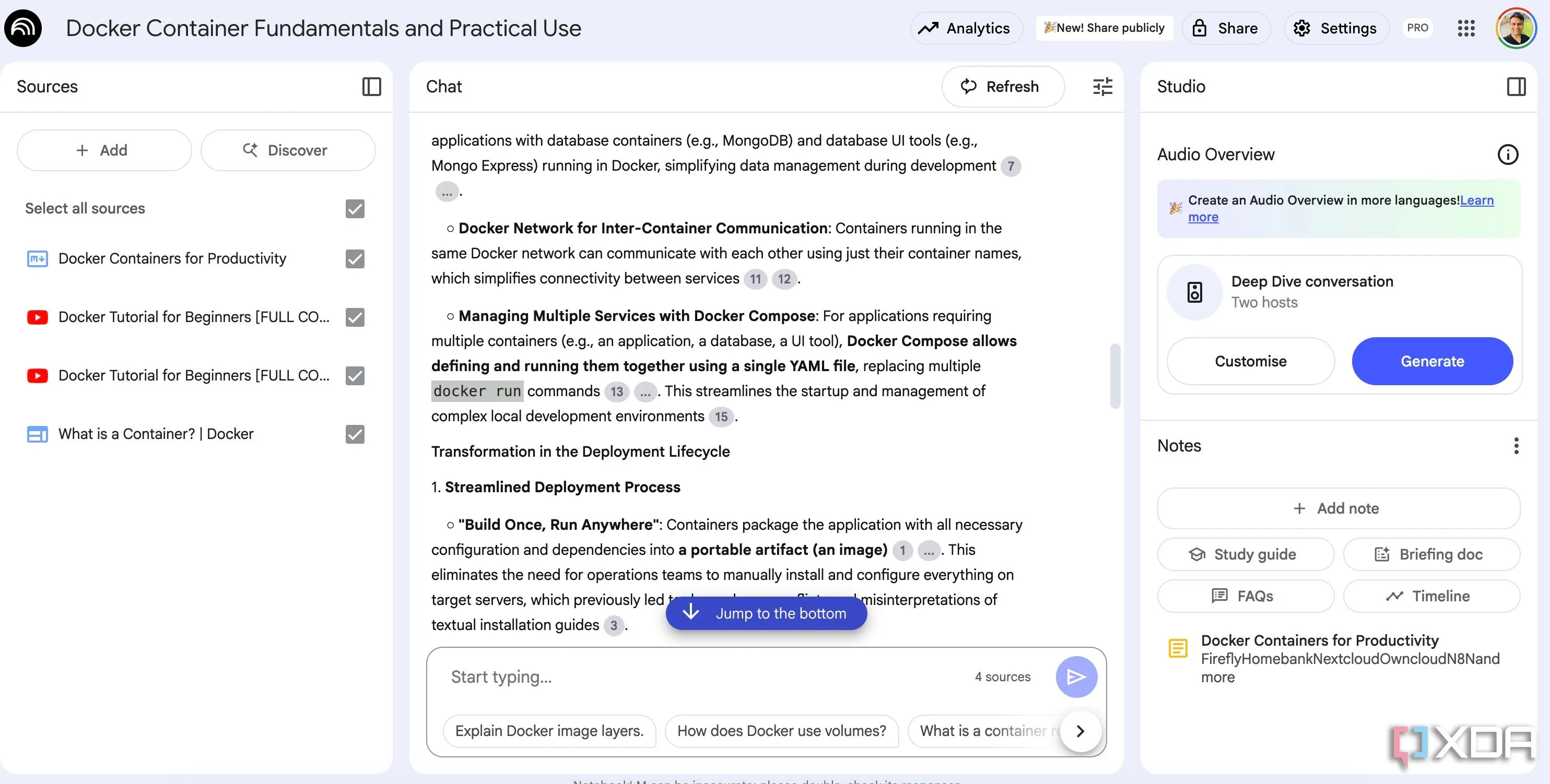 Giao diện NotebookLM hỏi đáp với AI về Docker, hiển thị các câu hỏi mẫu và câu trả lời gợi ý