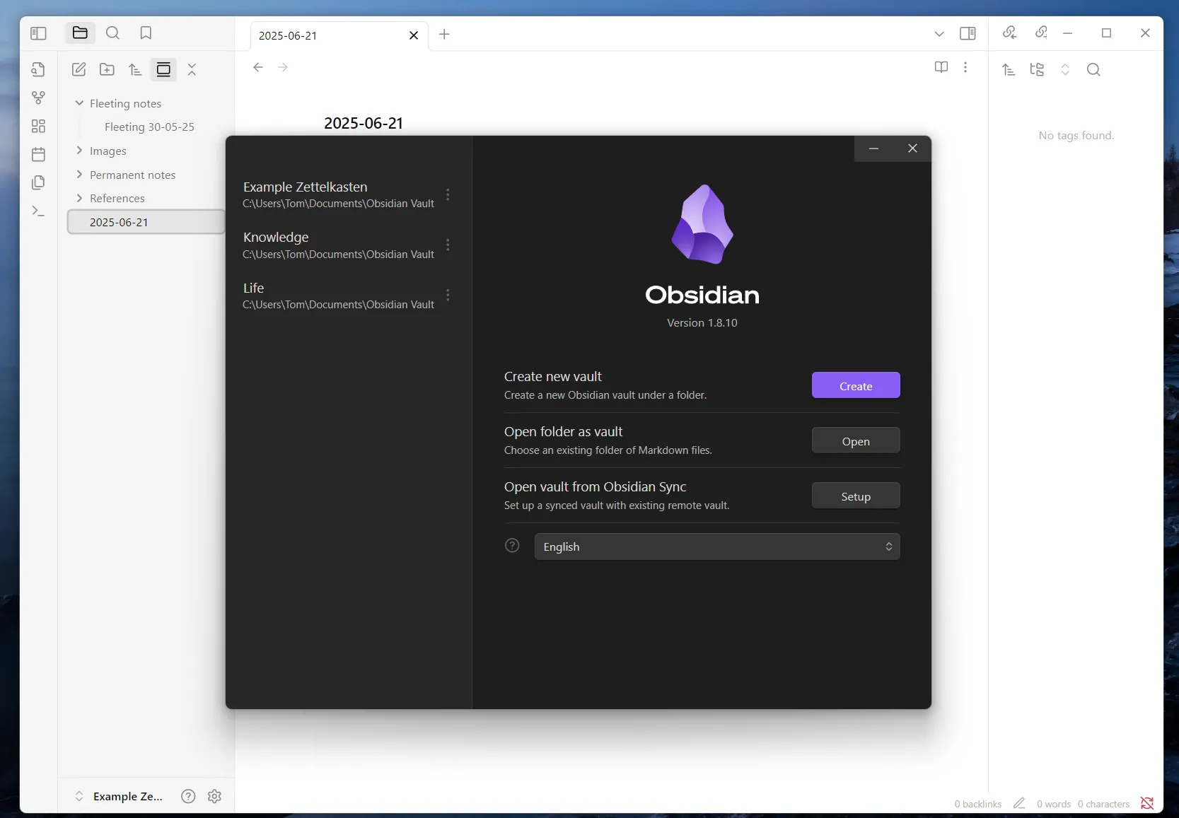Giao diện Obsidian hiển thị các Vault khác nhau, minh họa cách phân tách ghi chú cá nhân và công việc theo phương pháp Zettelkasten.