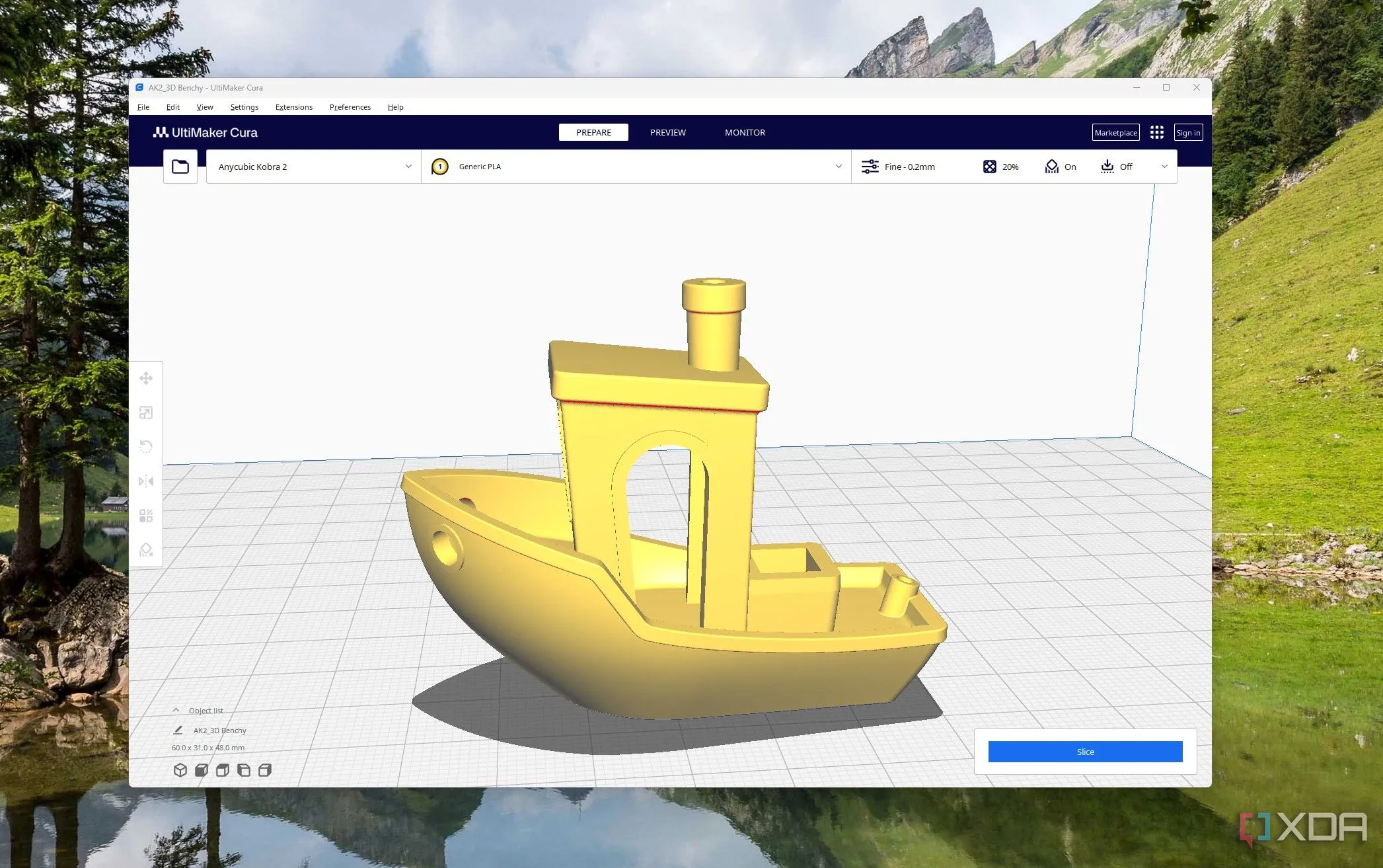 Giao diện phần mềm Cura hiển thị mô hình Benchy đang được cắt lát 3D