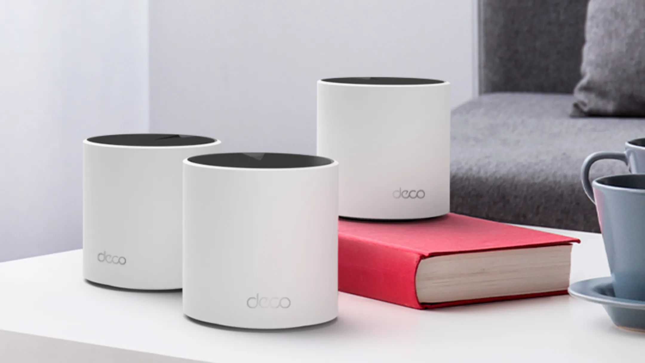 Hệ thống Wi-Fi Mesh TP-Link Deco X55 đặt trên bàn