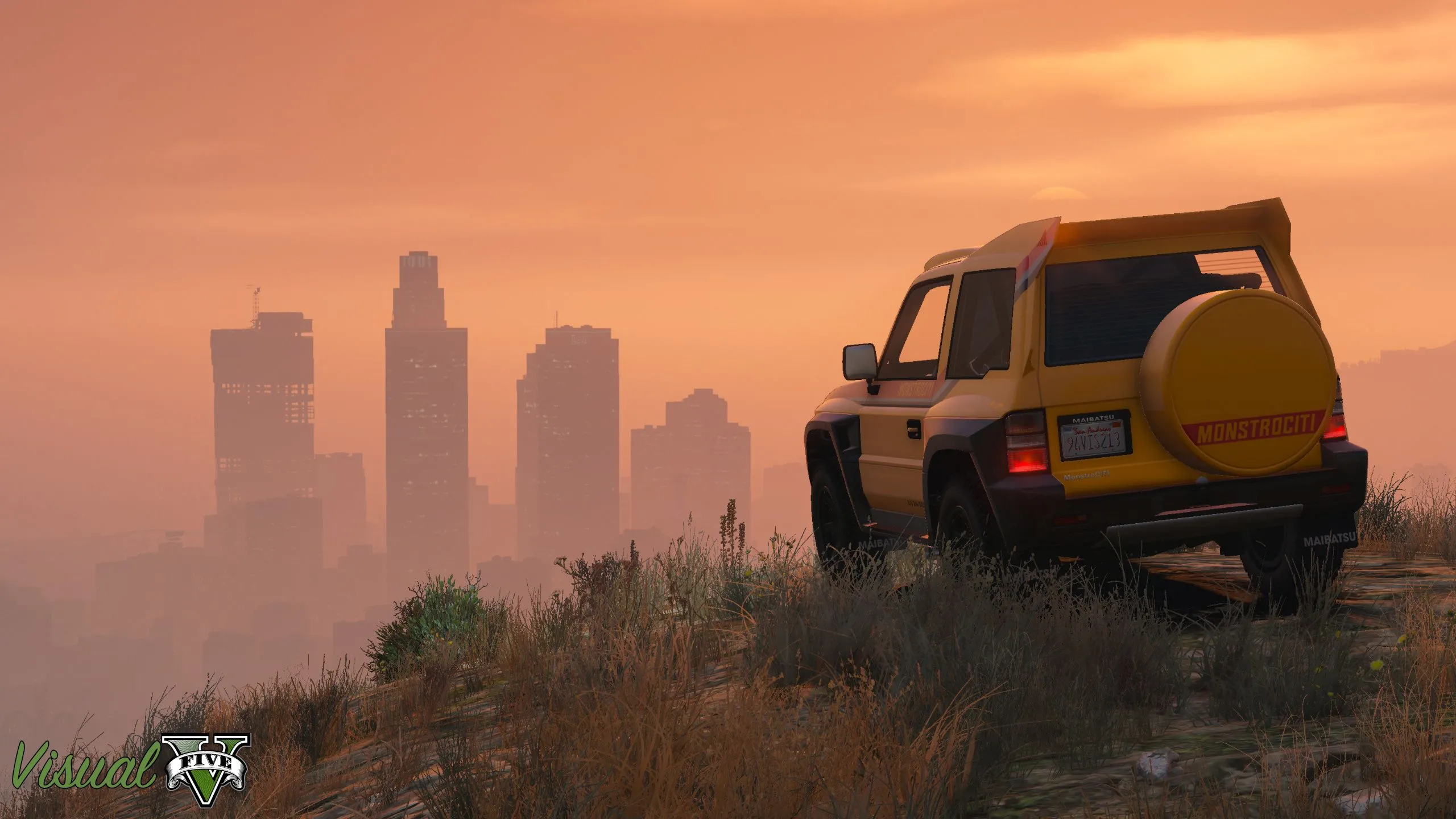 Hình ảnh mod VisualV của Grand Theft Auto V, cho thấy đồ họa cải thiện đáng kể trên PC, minh họa cho trải nghiệm chơi game GTA 5 trên Xbox Game Pass