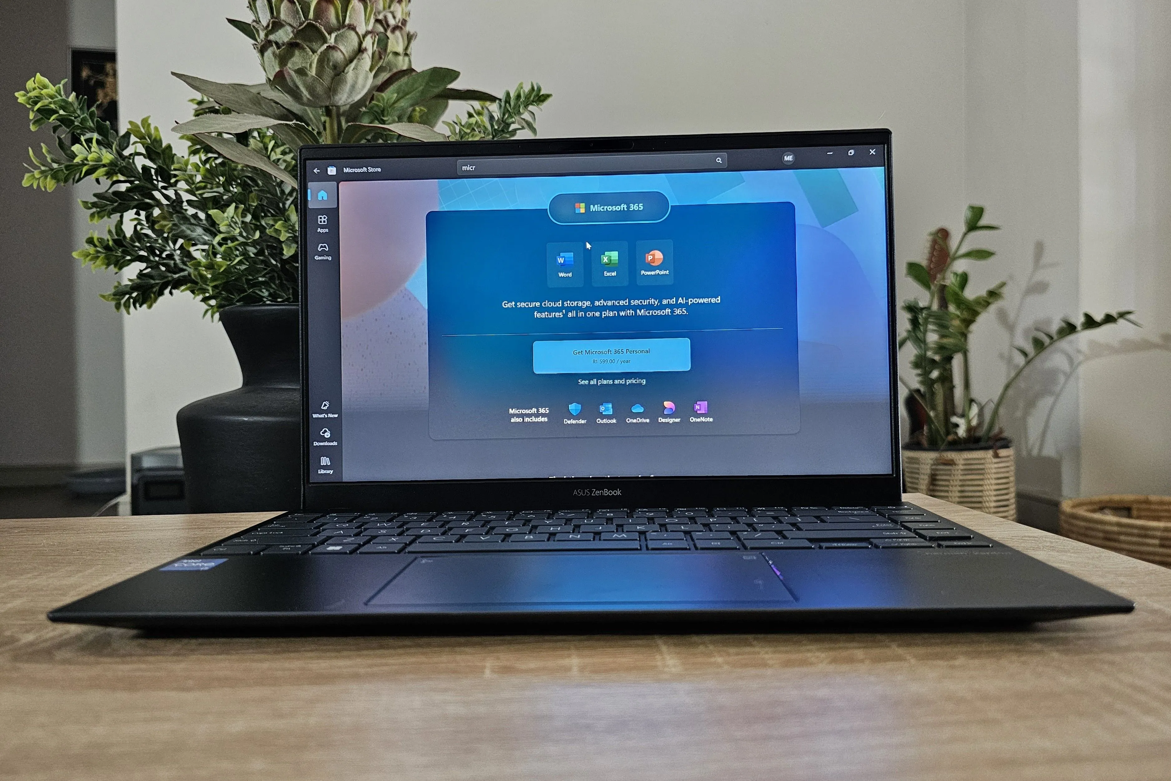Laptop hiển thị trang Microsoft 365 bị lỗi truy cập dịch vụ