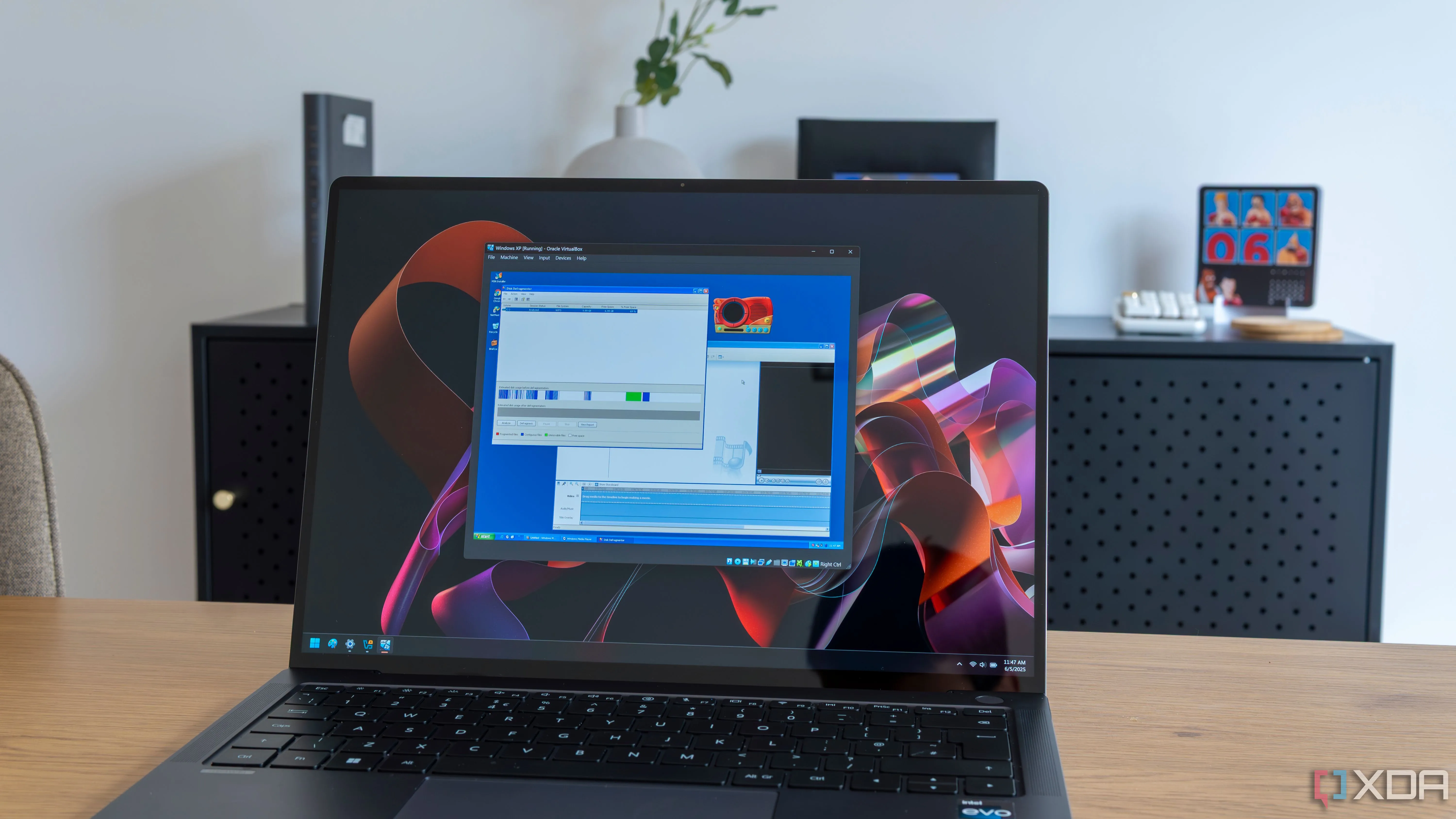 Laptop Windows 11 chạy Windows XP trong máy ảo