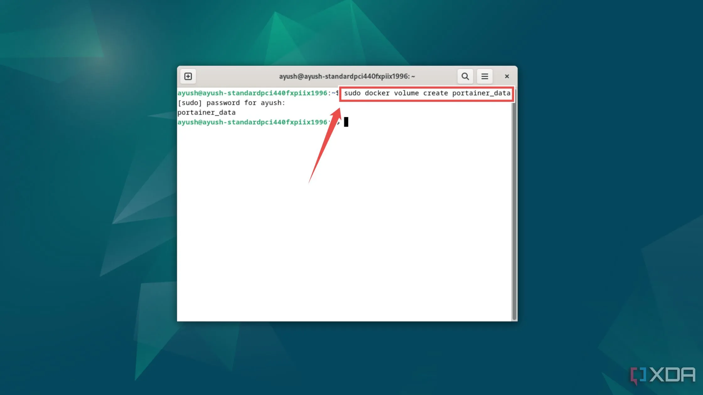 Lệnh tạo persistent storage cho Portainer trong Docker
