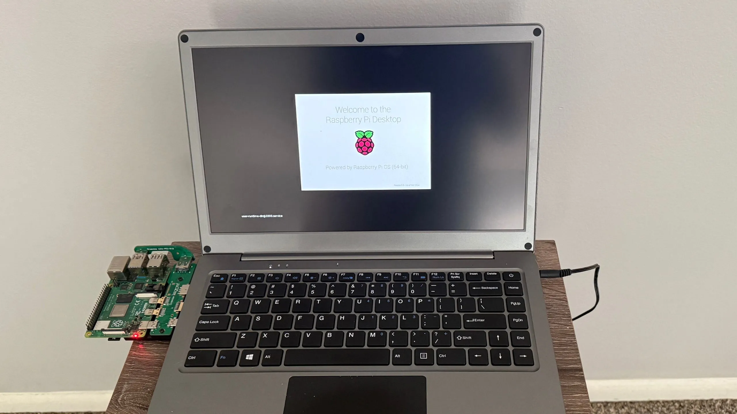 Màn hình Elecrow CrowView Note 14 biến Raspberry Pi thành laptop di động, lý tưởng cho bộ công cụ ethical hacking