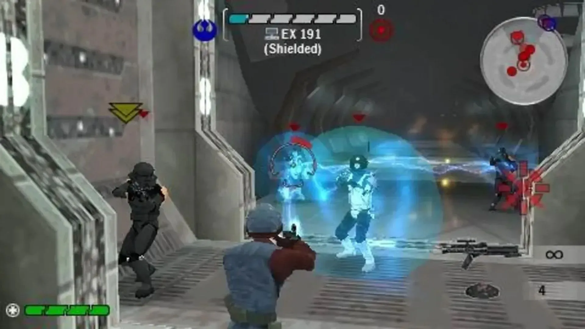 Màn hình gameplay Star Wars Battlefront Renegade Squadron trên PSP với chiến binh tùy chỉnh
