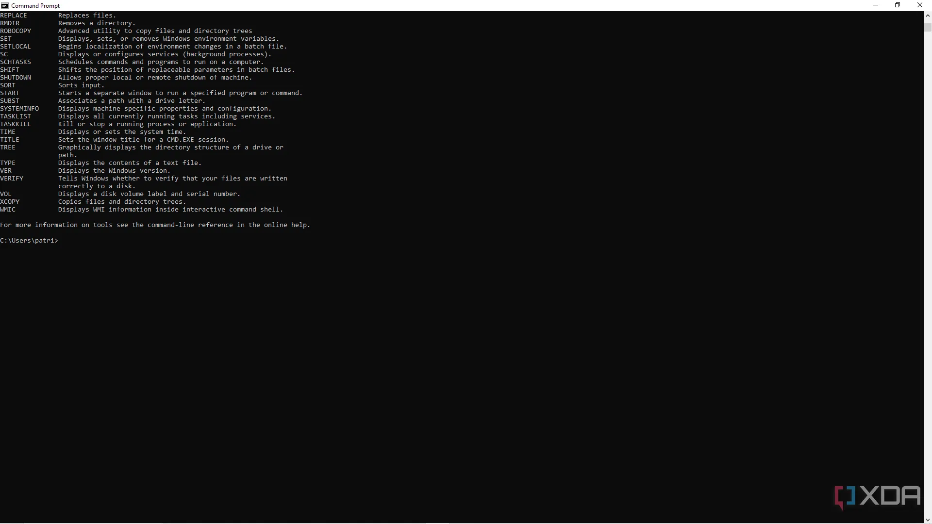 Màn hình hiển thị kết quả lệnh help trong Command Prompt, liệt kê các lệnh hệ thống.