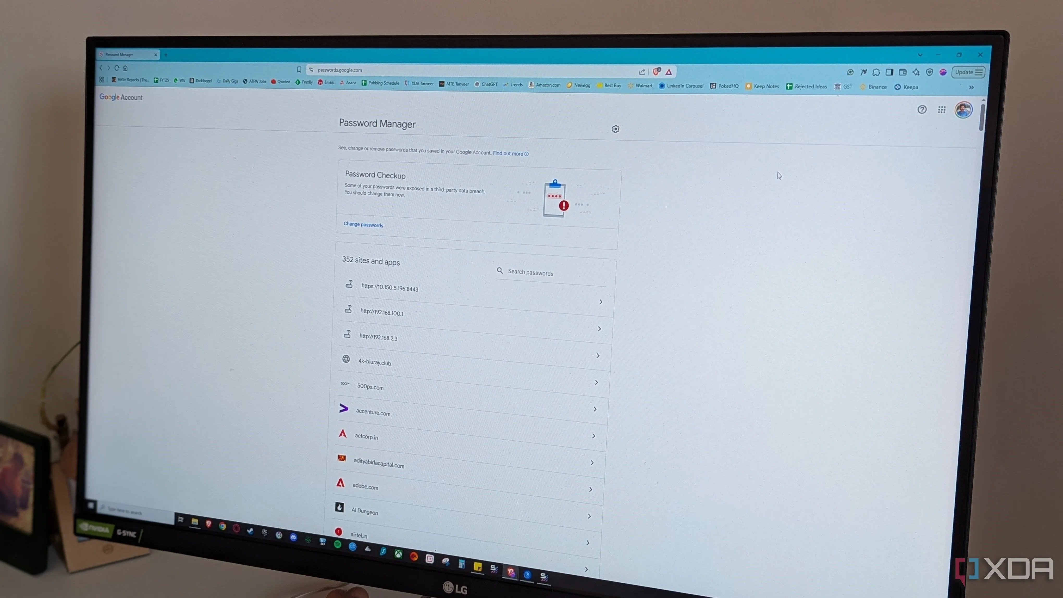 Màn hình máy tính hiển thị Google Password Manager, công cụ quản lý mật khẩu an toàn.