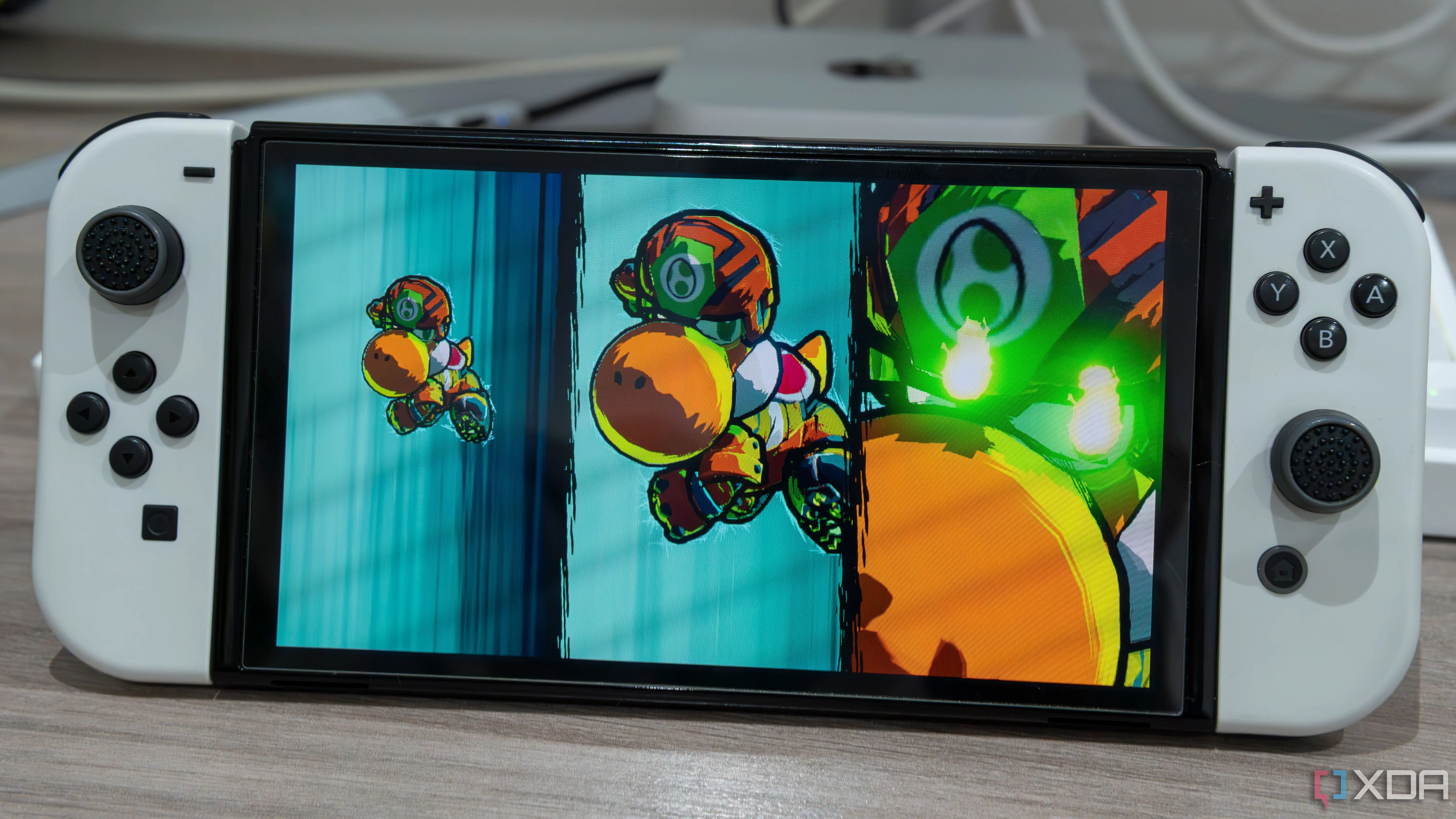 Mẫu Nintendo Switch OLED đang chạy game Mario Strikers Battle League, minh họa các tựa game Nintendo phổ biến