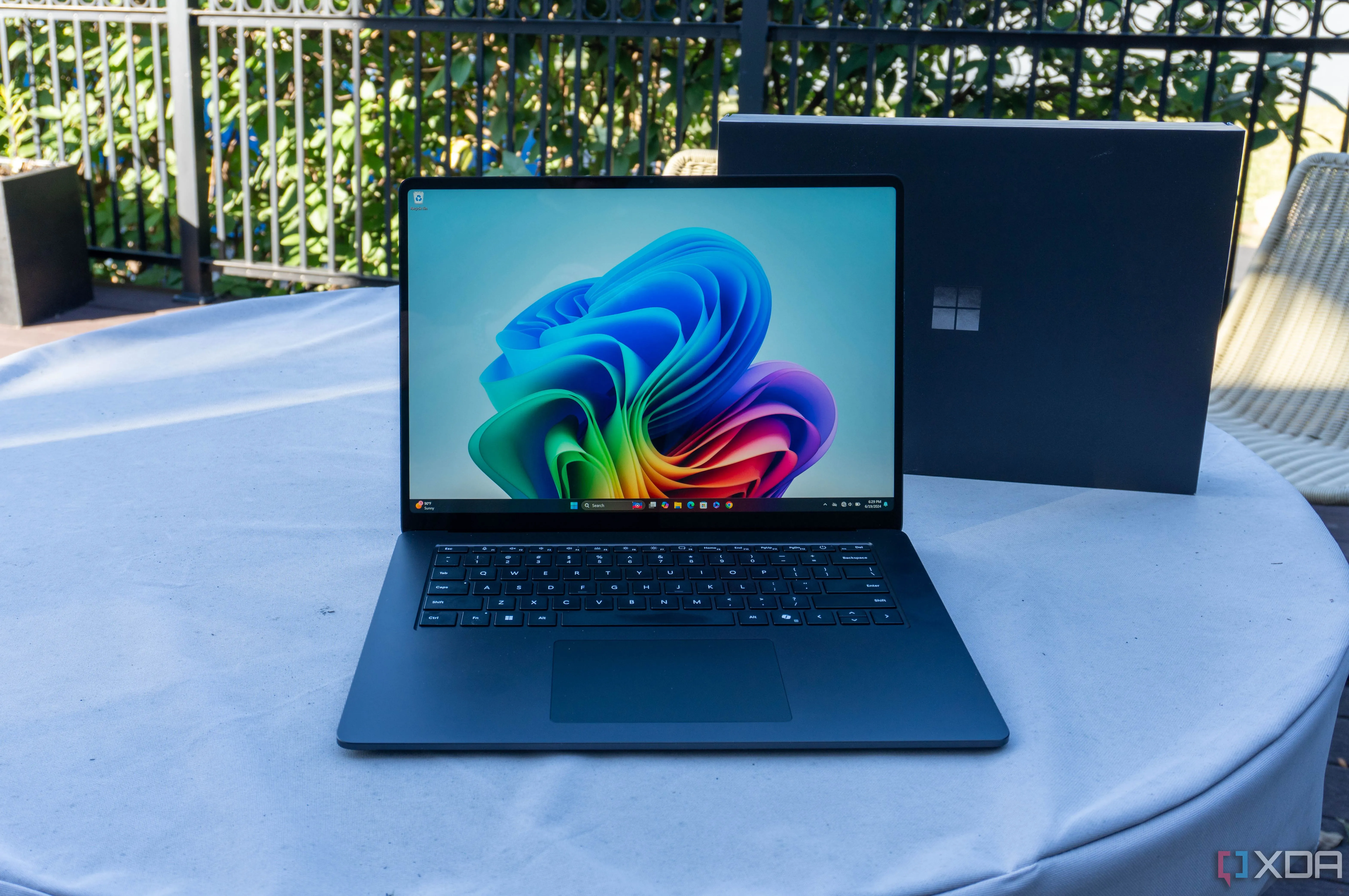 Máy tính xách tay Surface Laptop 7 15 inch màu bạch kim