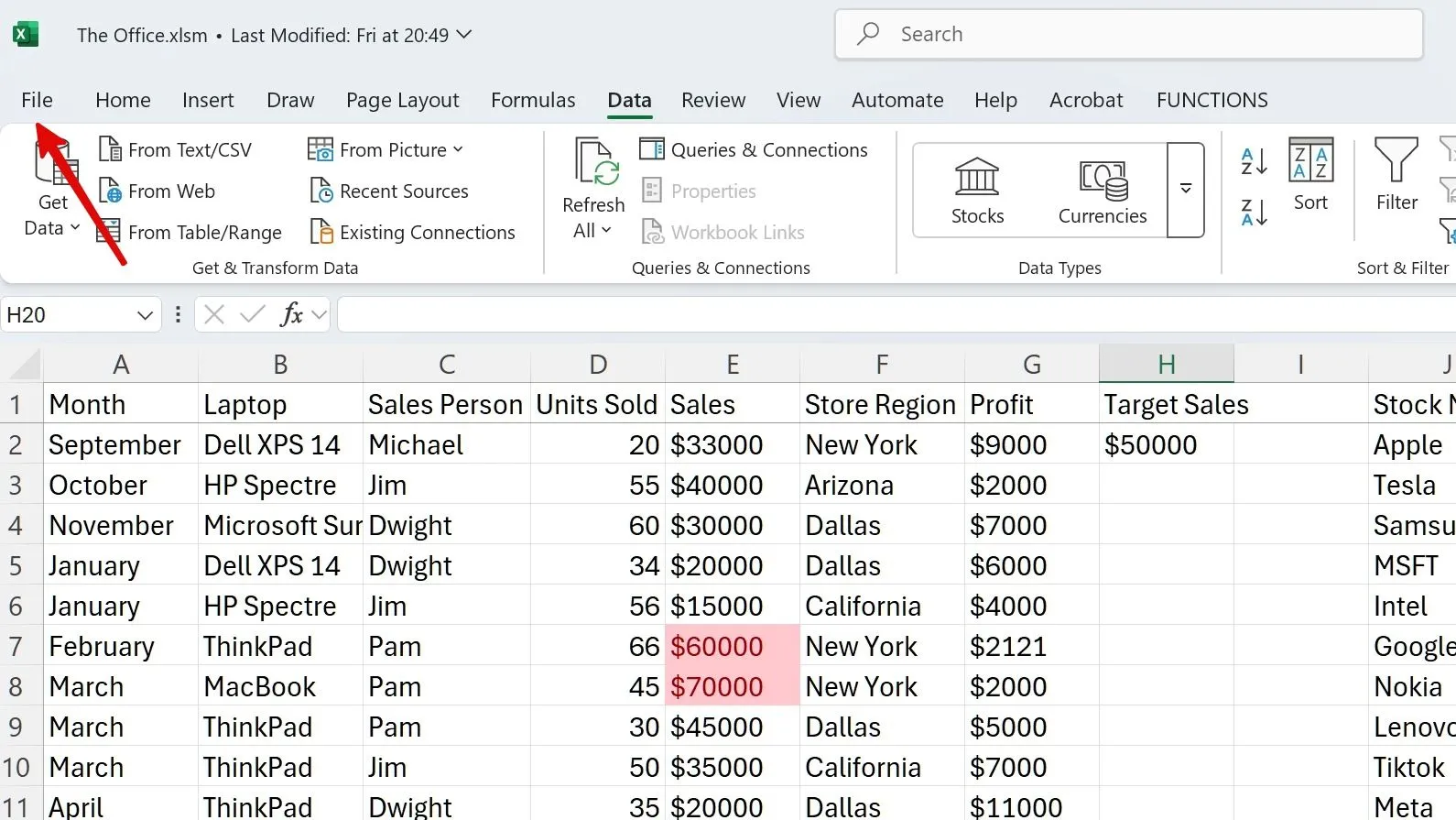 Mở menu Tệp (File) trong giao diện Microsoft Excel
