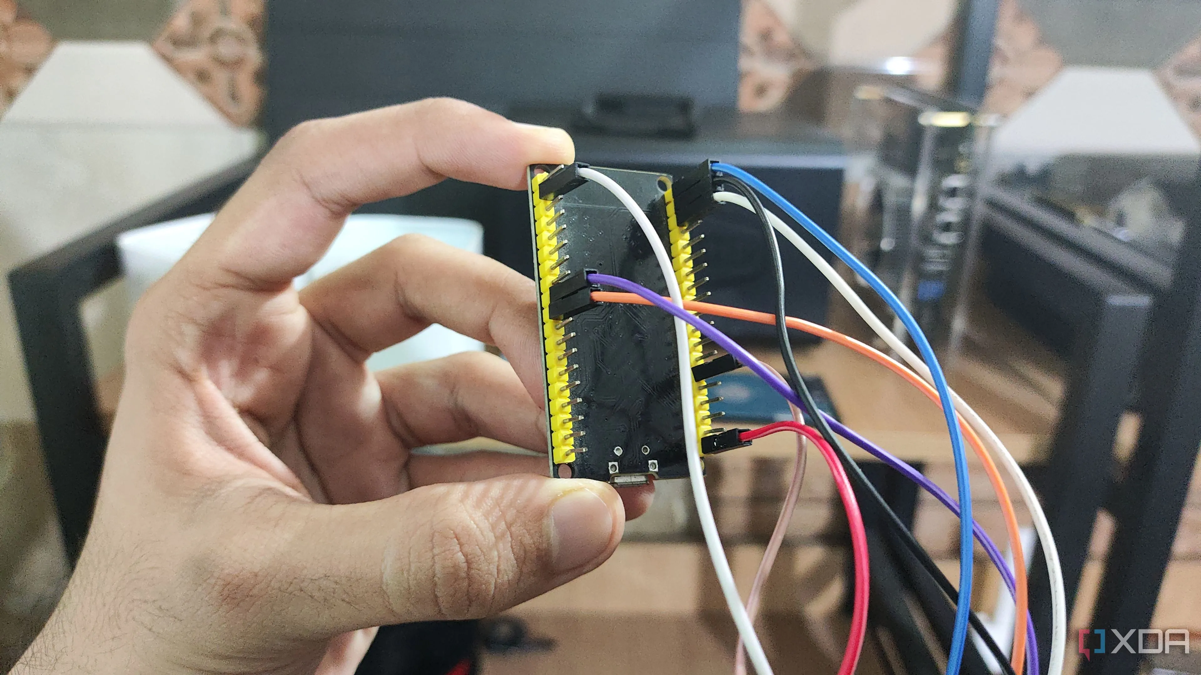 Module màn hình hiển thị được kết nối với board mạch ESP32, sẵn sàng tích hợp Home Assistant