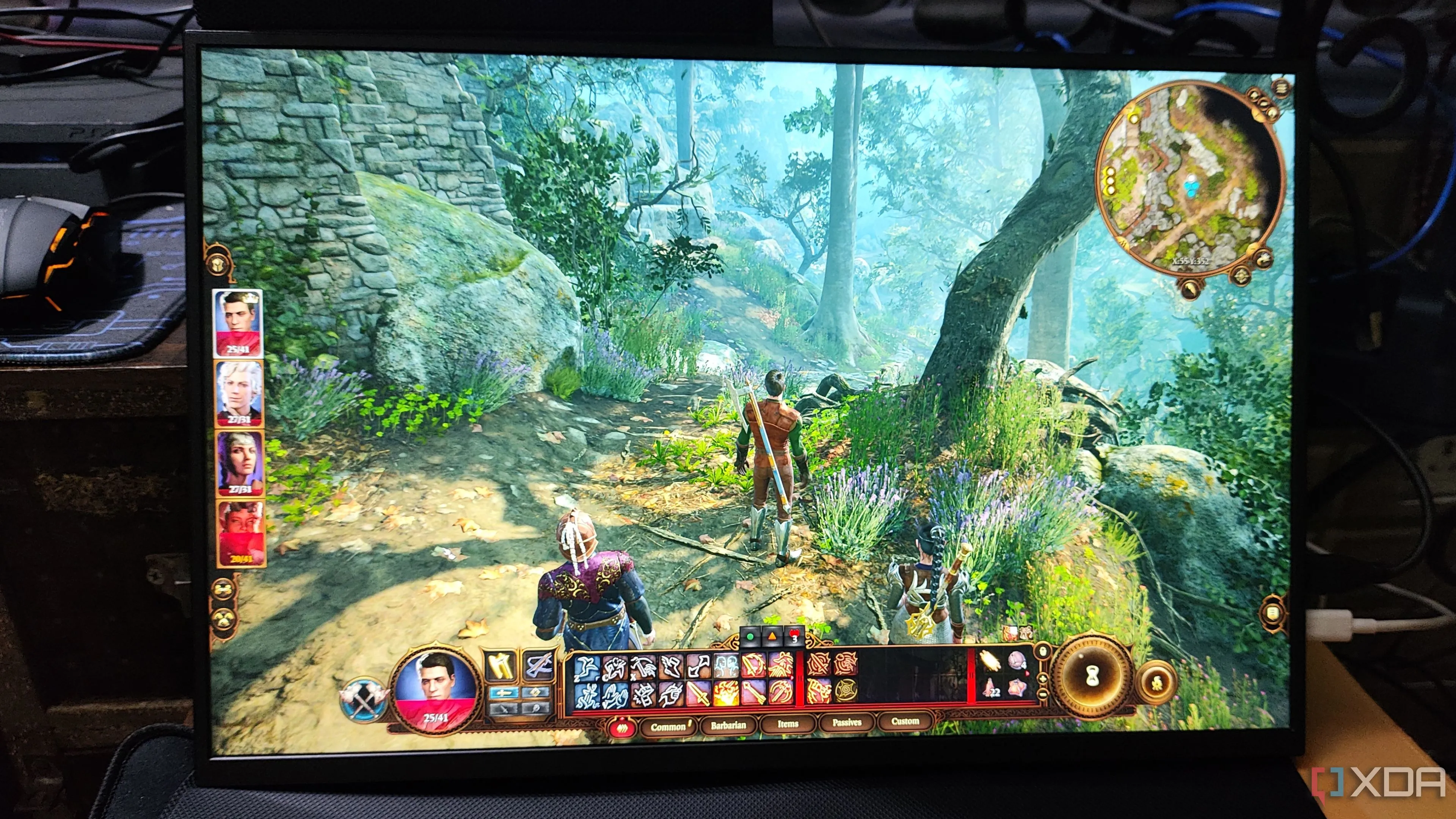 Một màn hình chơi game hiển thị trải nghiệm game mượt mà hơn nhờ Lossless Scaling trên cấu hình đa GPU