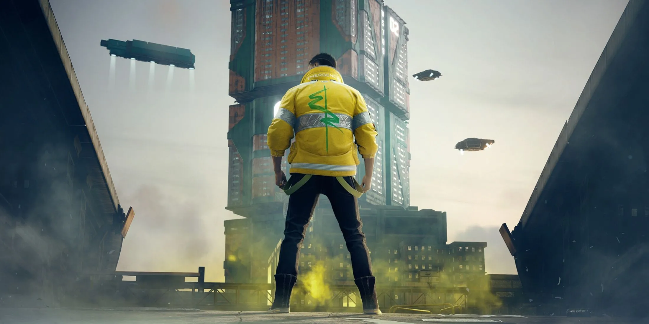 Nhân vật trong Cyberpunk 2077 khám phá thế giới mở rộng lớn của Night City với các tòa nhà chọc trời và đèn neon rực rỡ.