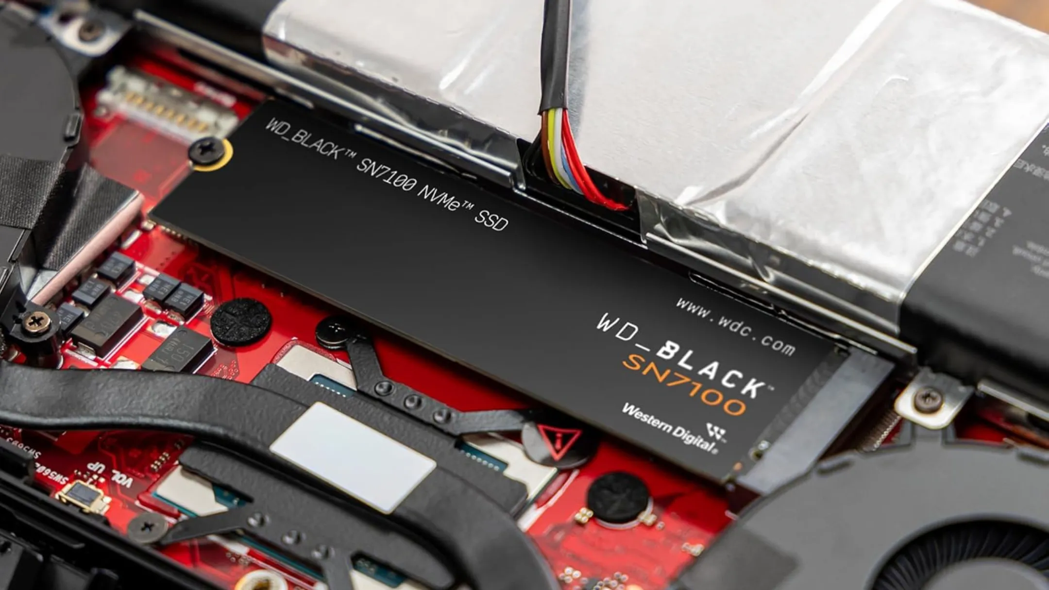 Ổ cứng SSD NVMe WD_BLACK 4TB, linh kiện quan trọng giúp giảm thời gian tải game trên console thế hệ mới