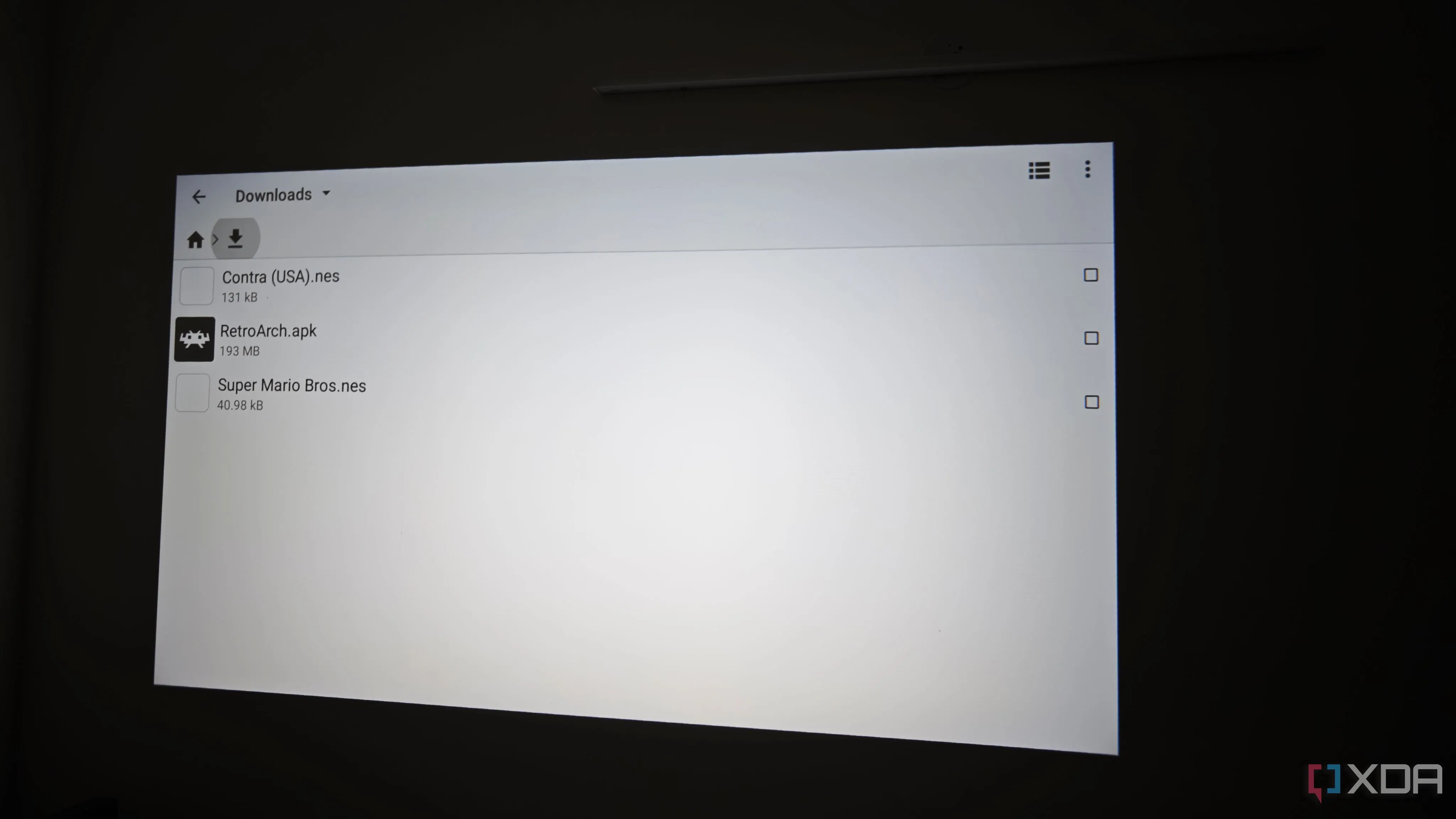 Quá trình cài đặt ứng dụng RetroArch trên máy chiếu Google TV
