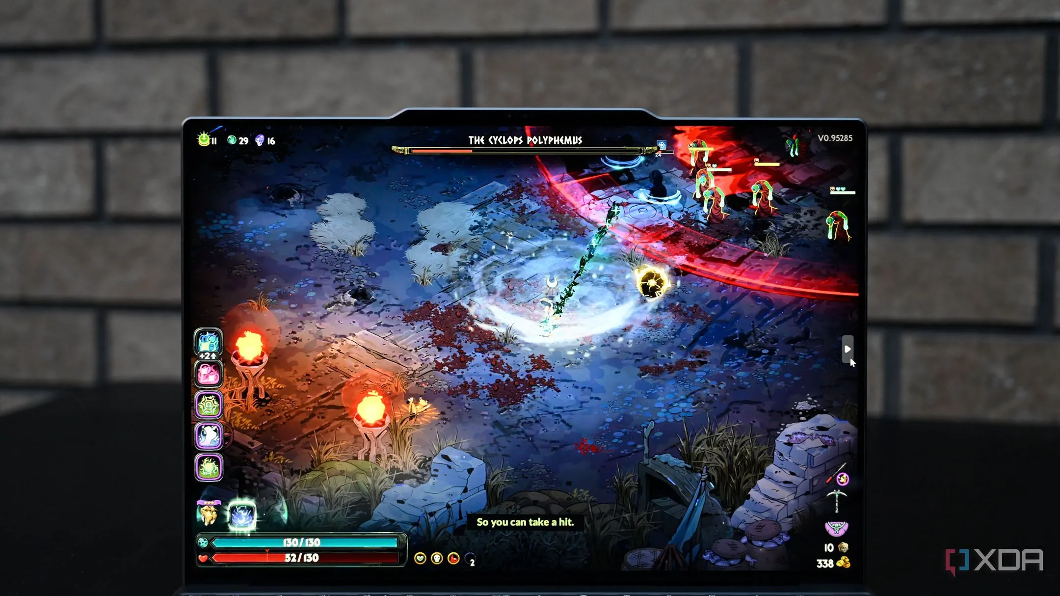 Screenshot game Hades II đang chạy trên Lenovo ThinkBook 13x G4