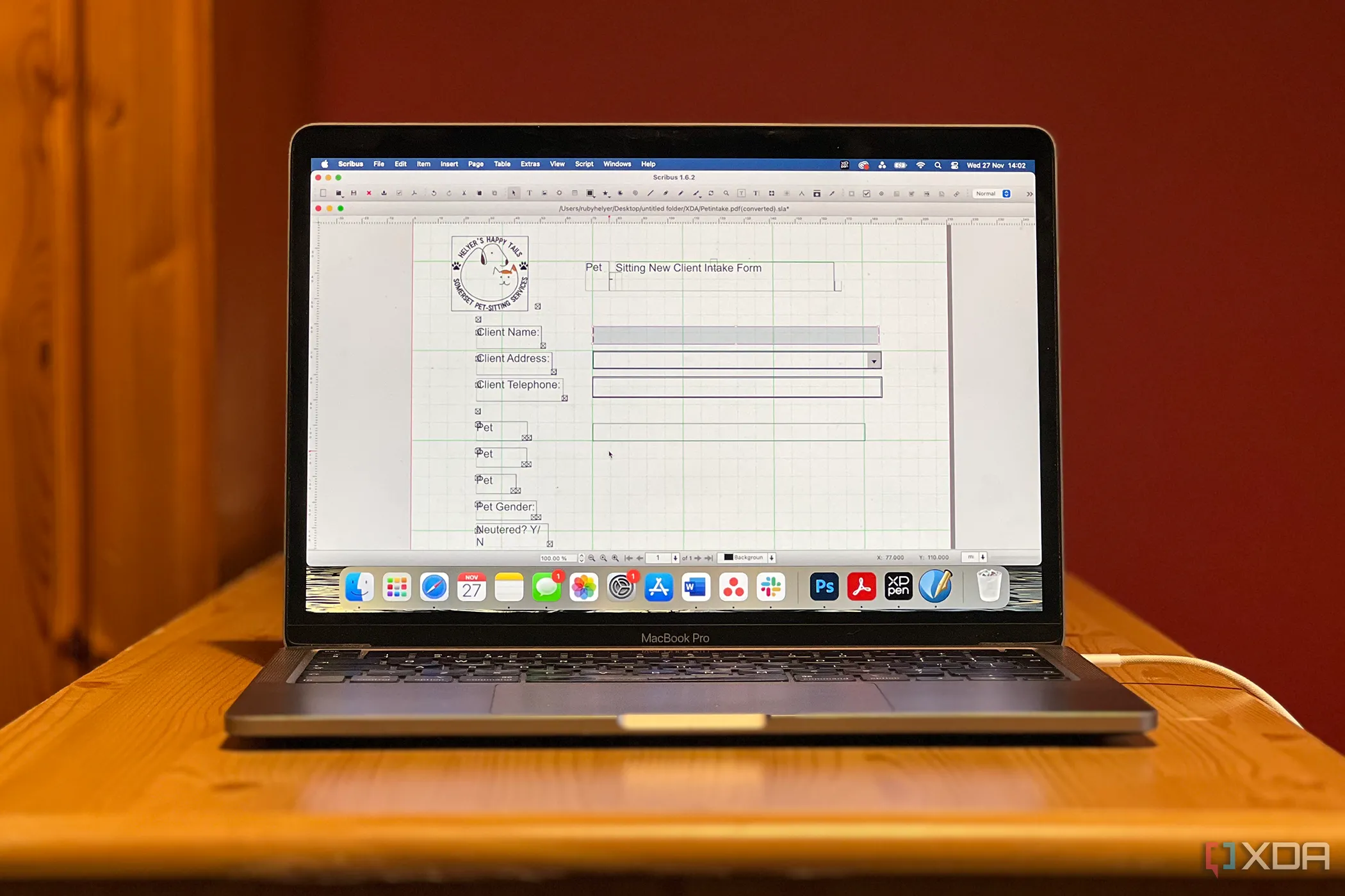 Scribus đang chạy trên MacBook, minh họa ứng dụng dàn trang mã nguồn mở hoạt động trên đa nền tảng