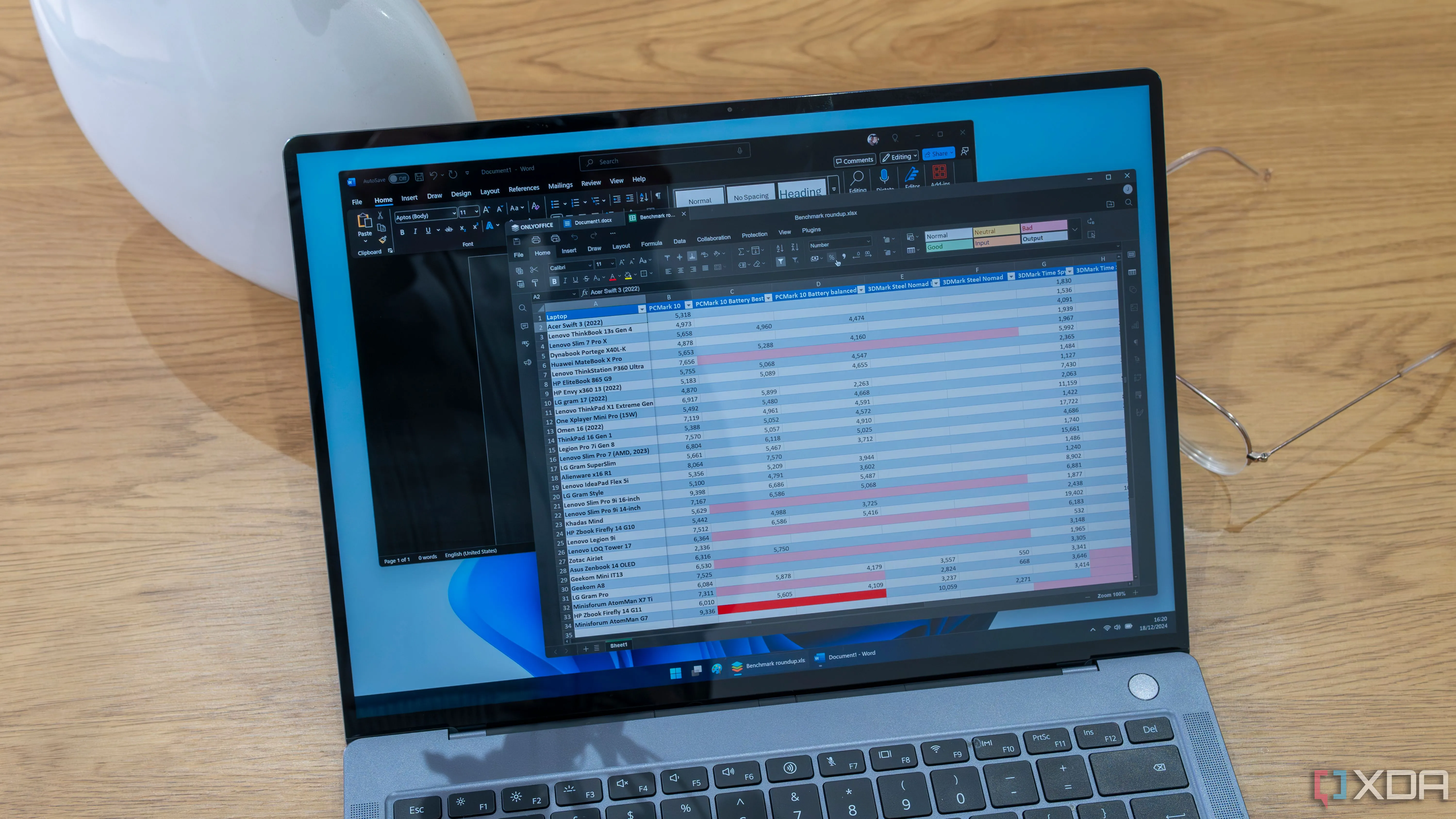 So sánh OnlyOffice với Microsoft Word trên laptop Windows 11