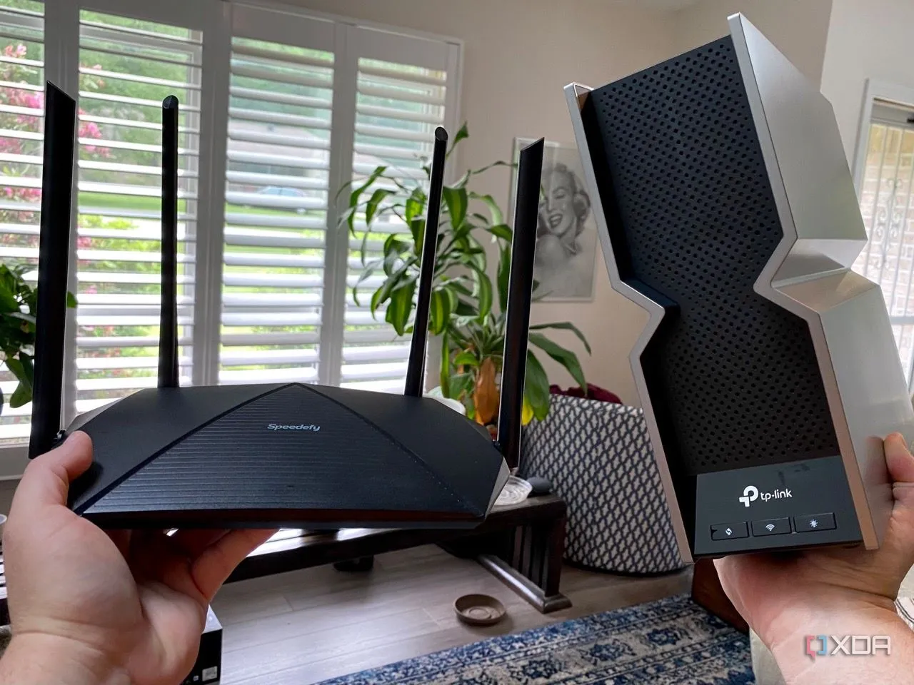 So sánh router Wi-Fi 6 và Wi-Fi 7 cầm tay