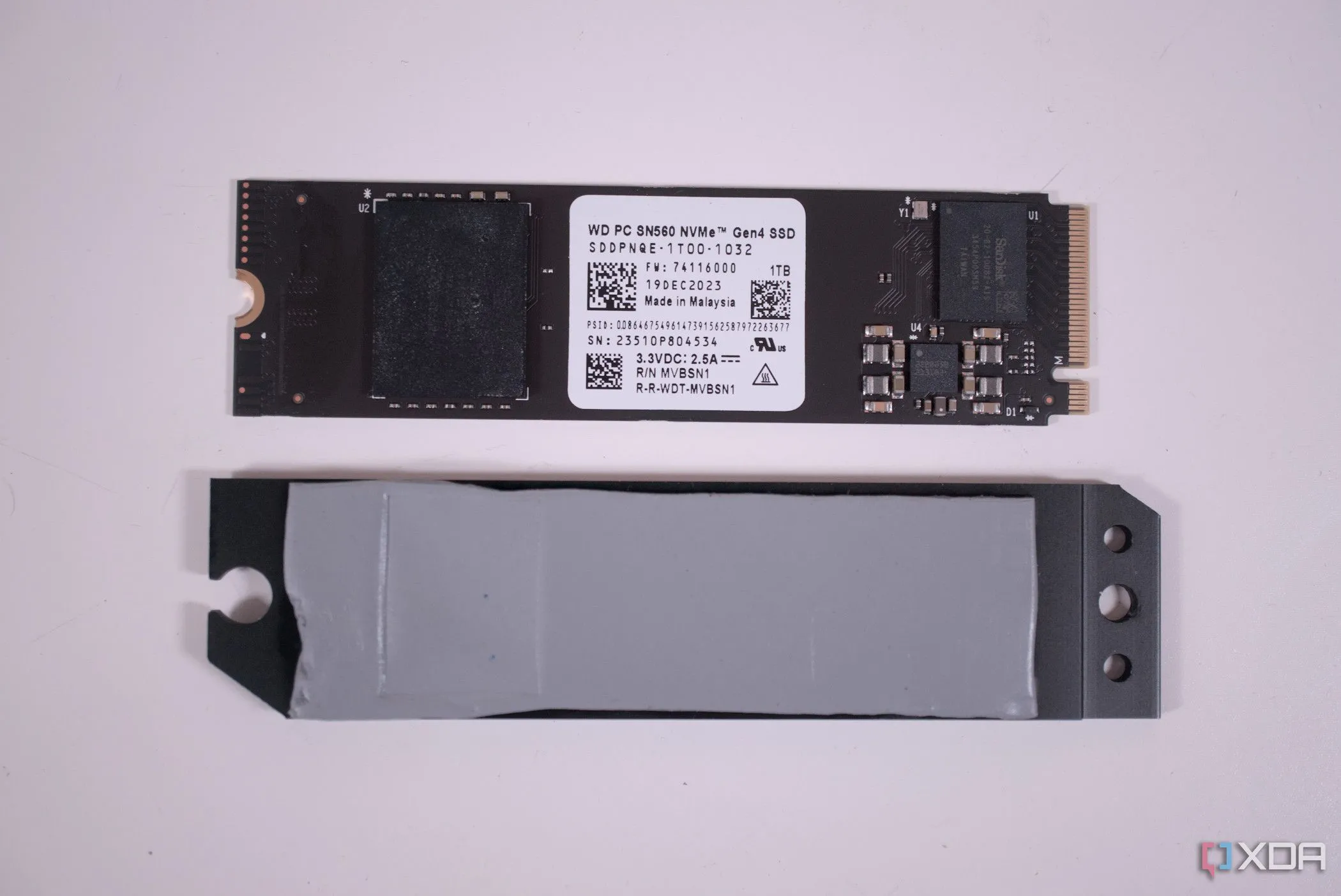 SSD M.2 với tản nhiệt cho hiệu suất bền bỉ